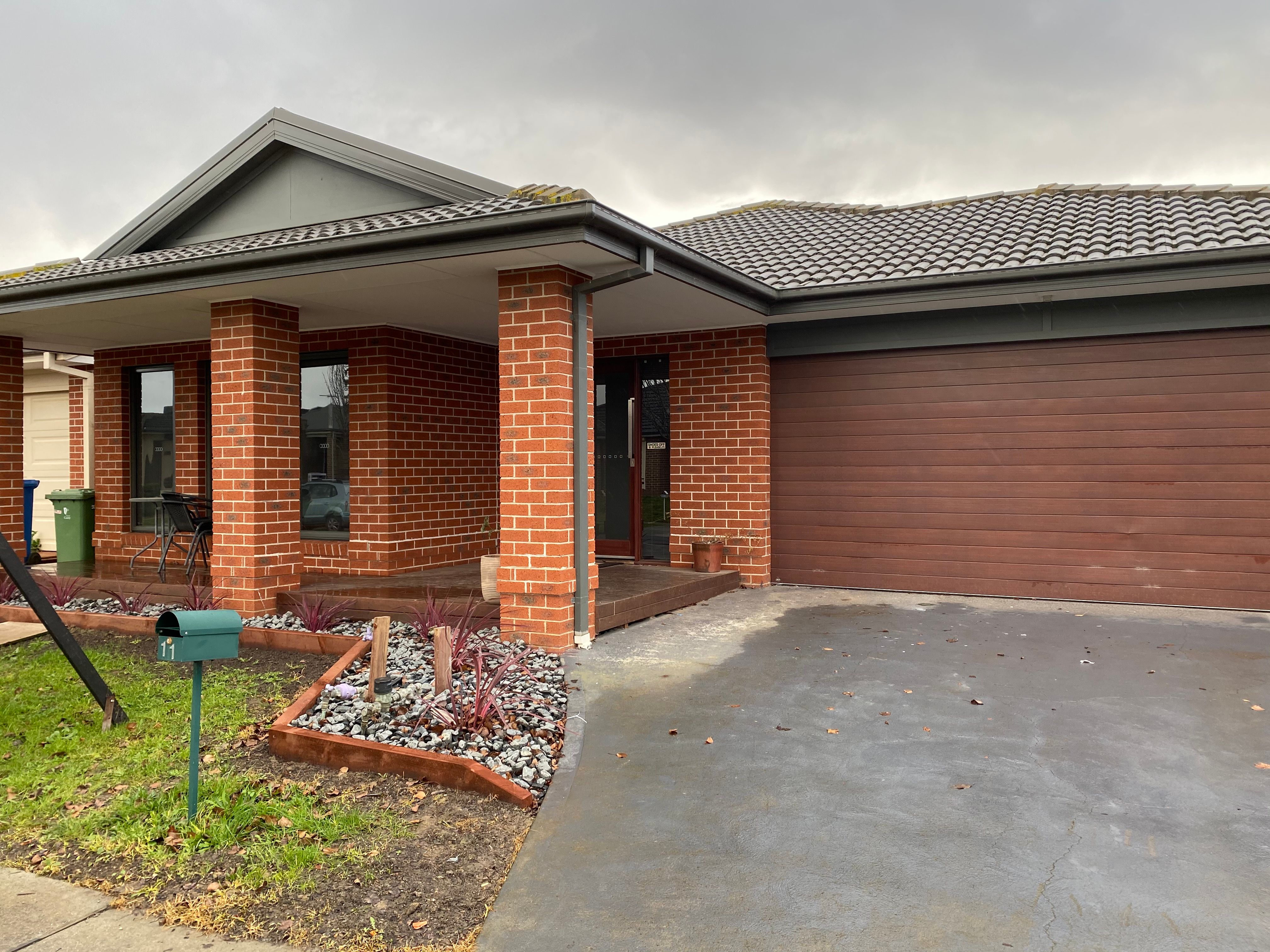 11 Appaloosa Grove, Clyde North, VIC 3978