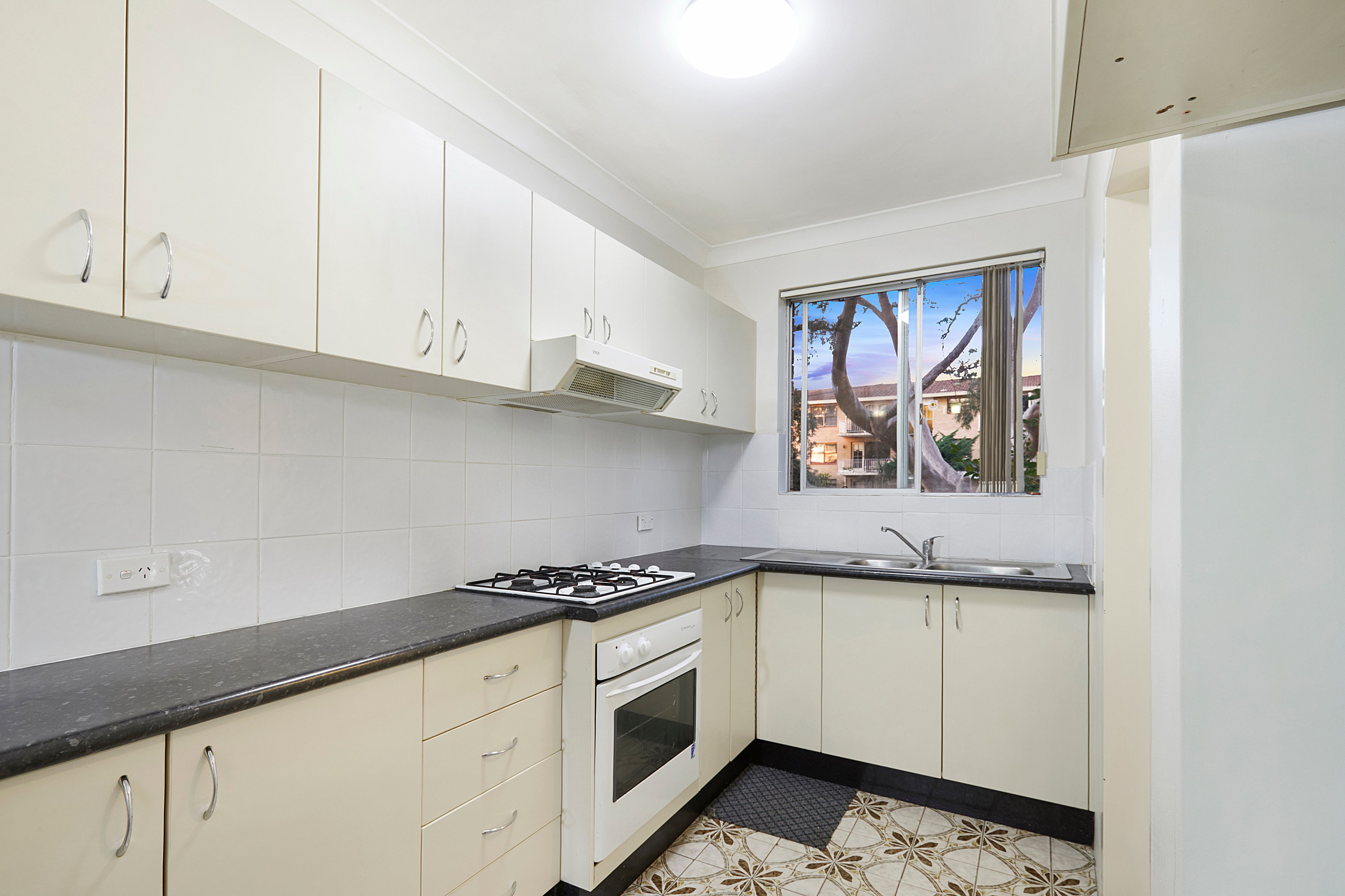 2/59-61 Albert Street, Hornsby, NSW 2077