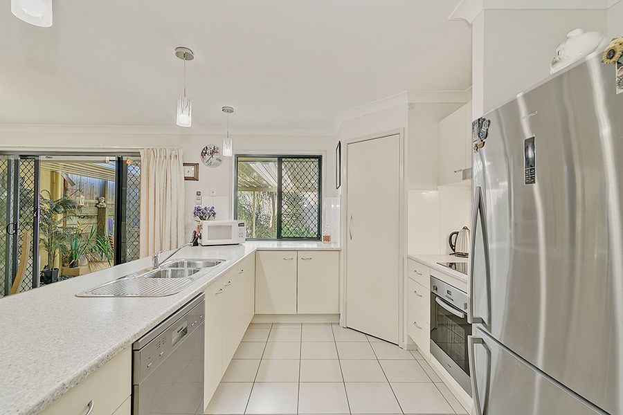 1 Benarkin Close, Waterford, QLD 4133