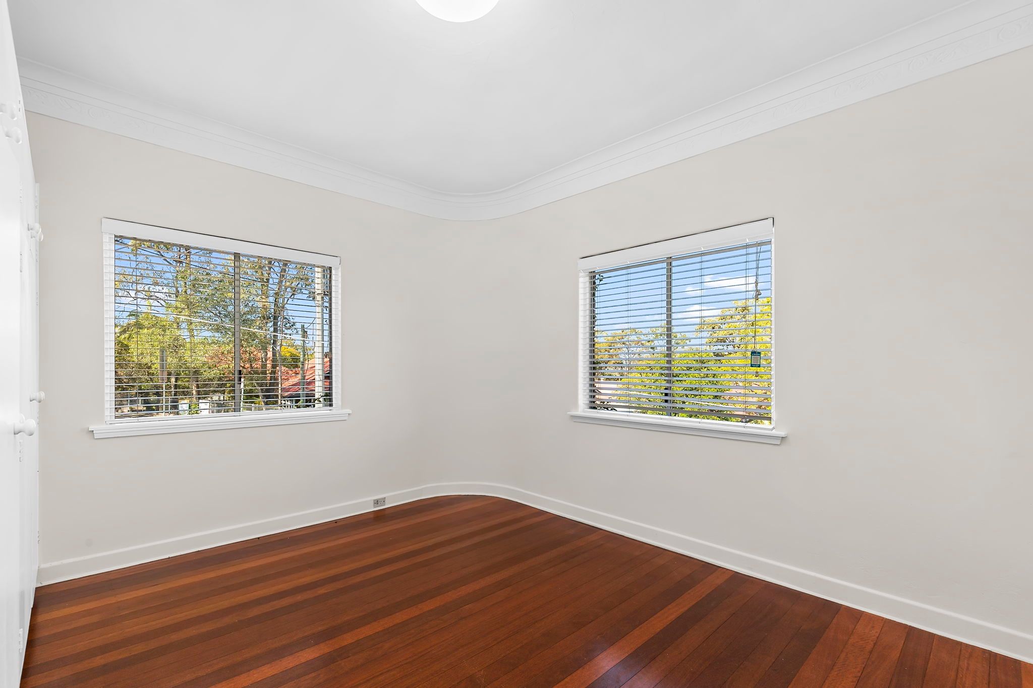 41 Percival Terrace — photo 4 of 8
