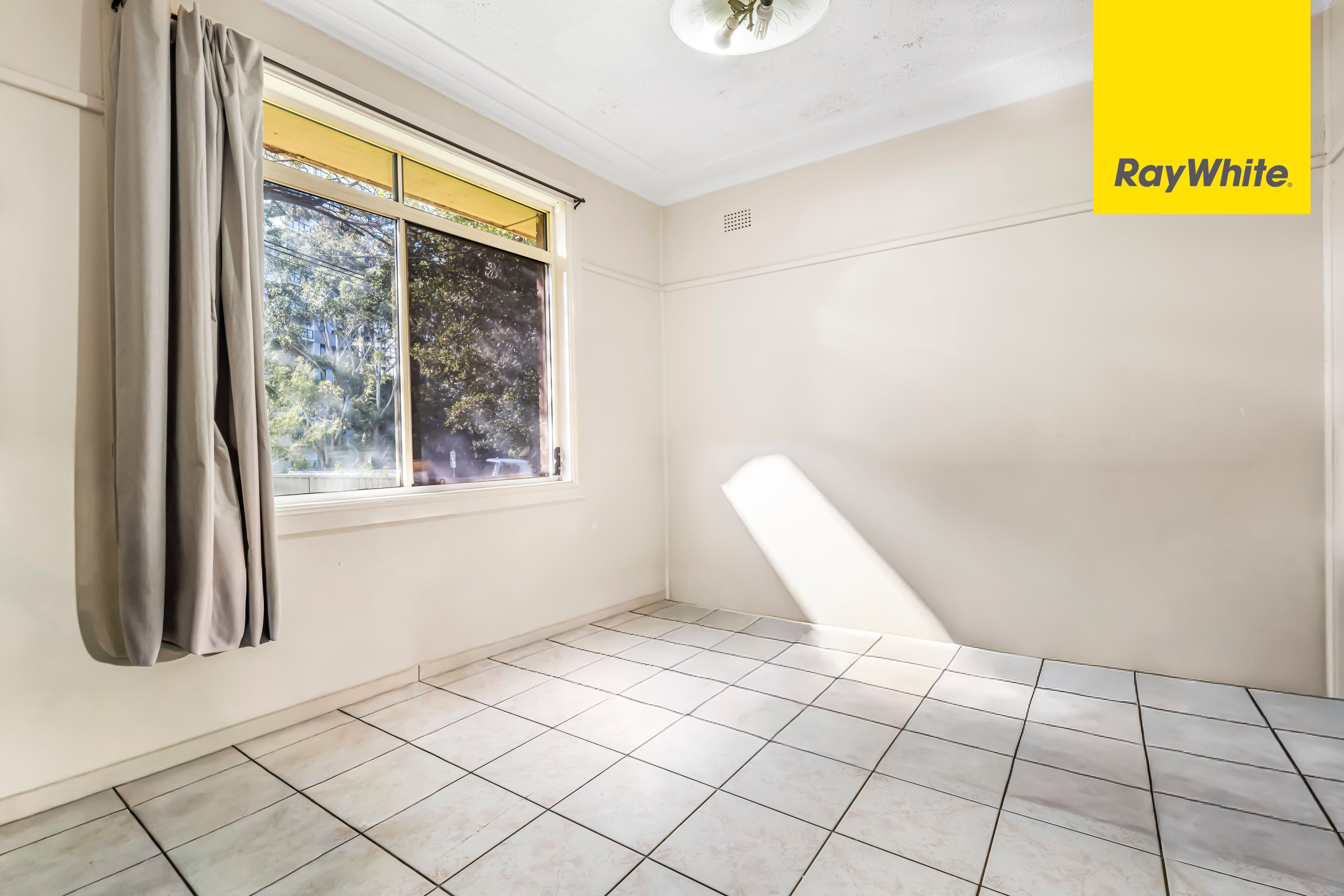 208 Epping Road — photo 5 of 9