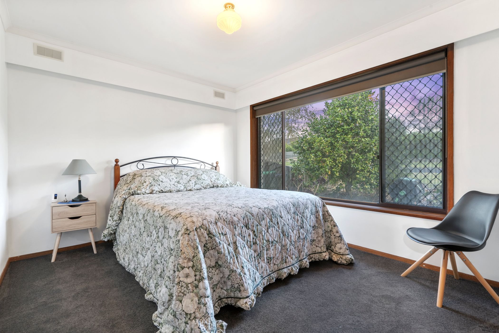 37 Tulloh Street — photo 10 of 18