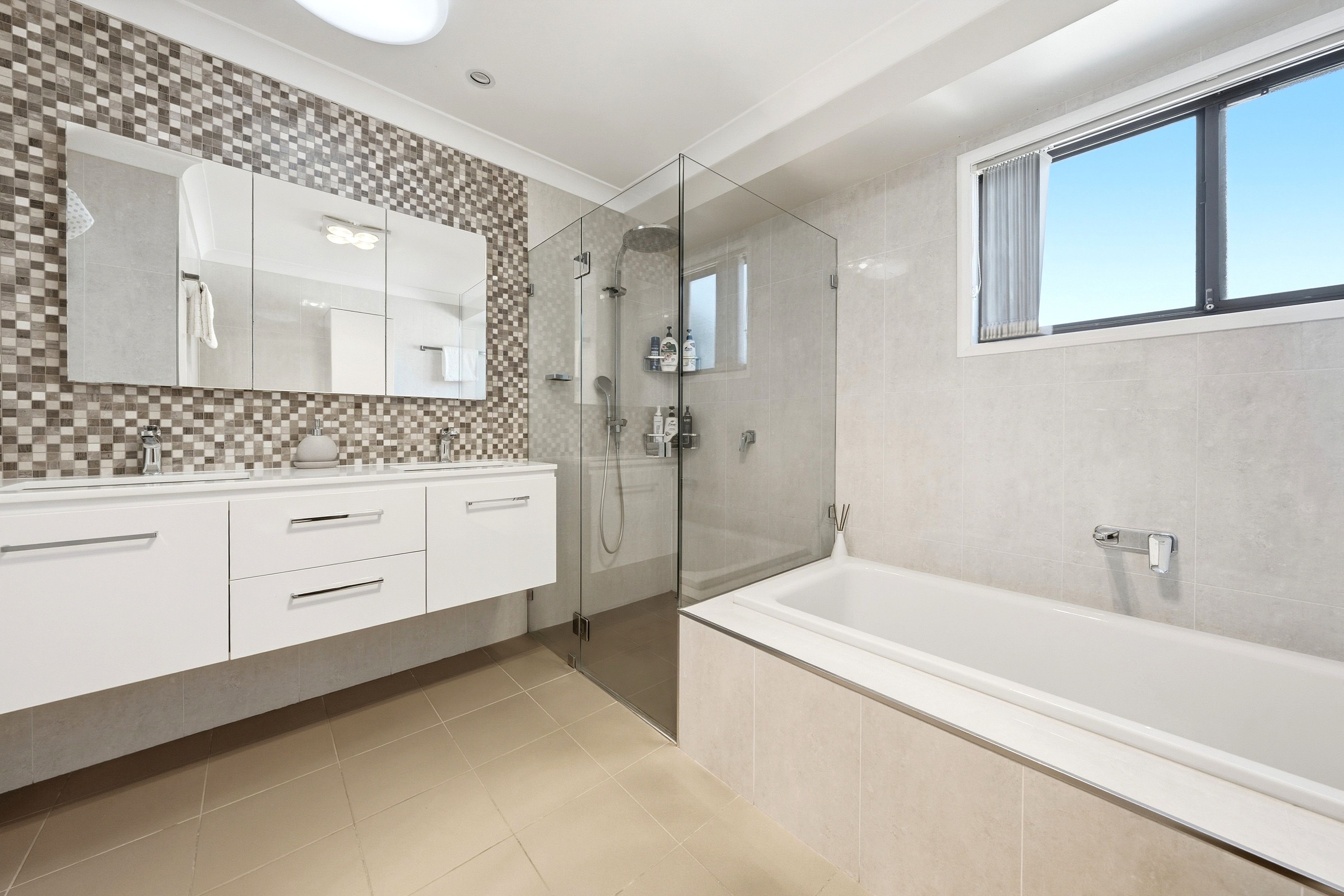 9 Frost Court — photo 9 of 16