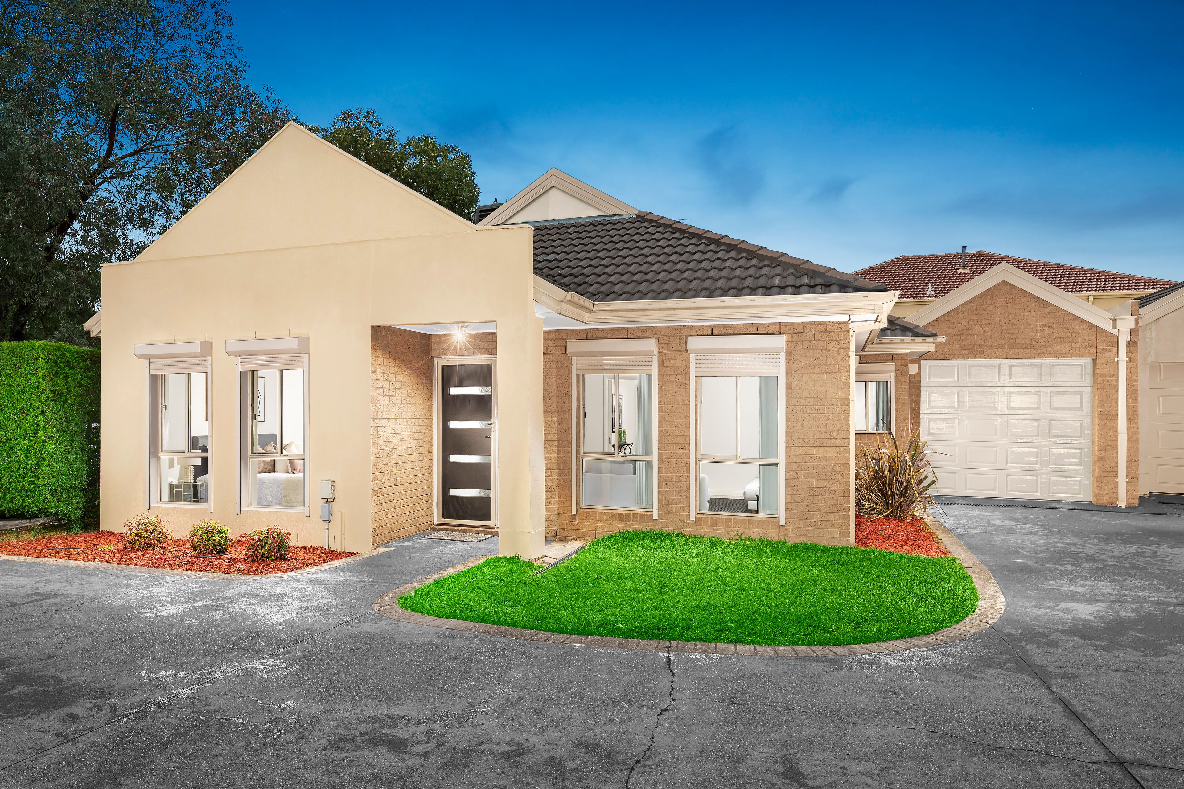 45 Ancona Drive, Mill Park VIC 3082