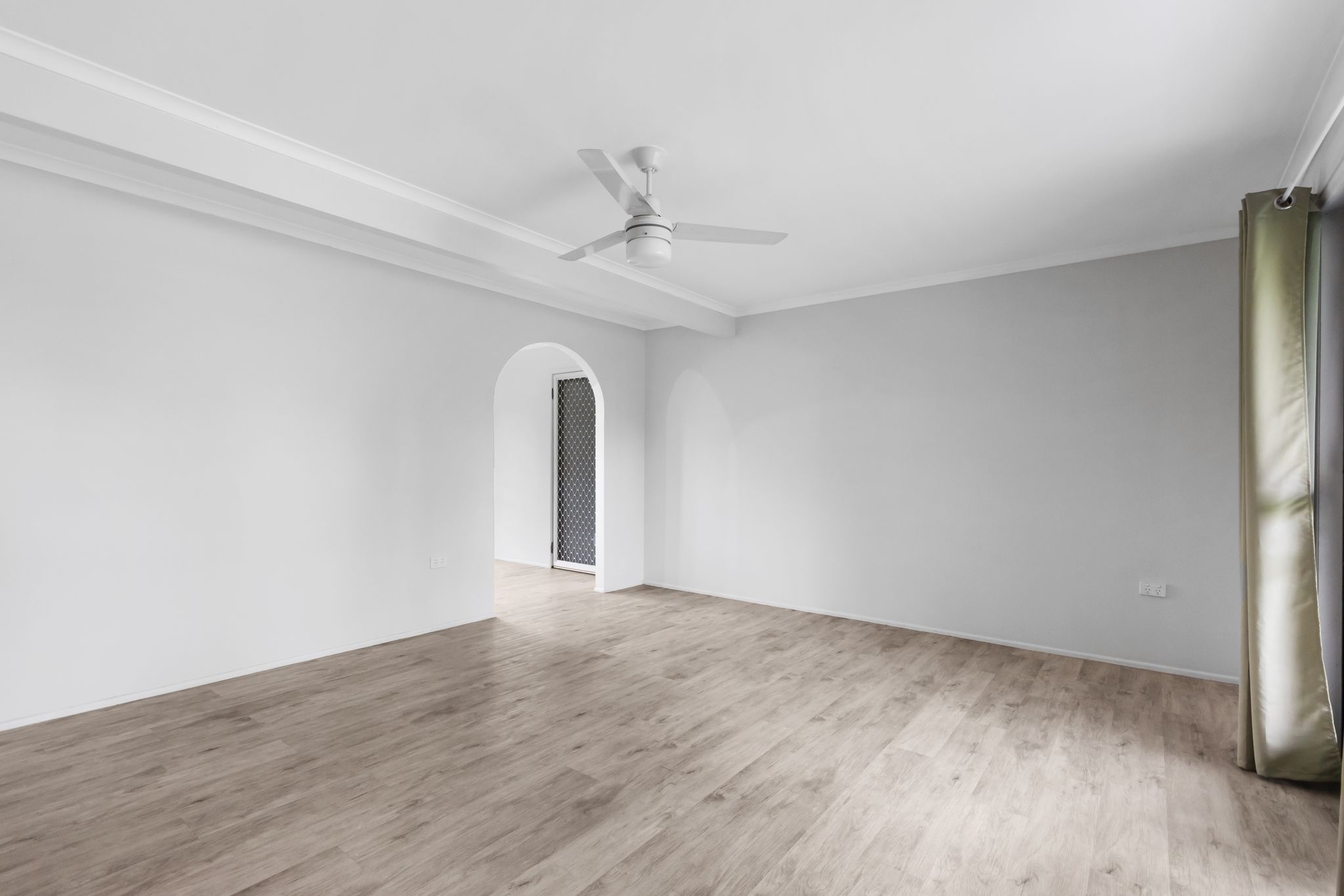 10 Logan Terrace — photo 4 of 12