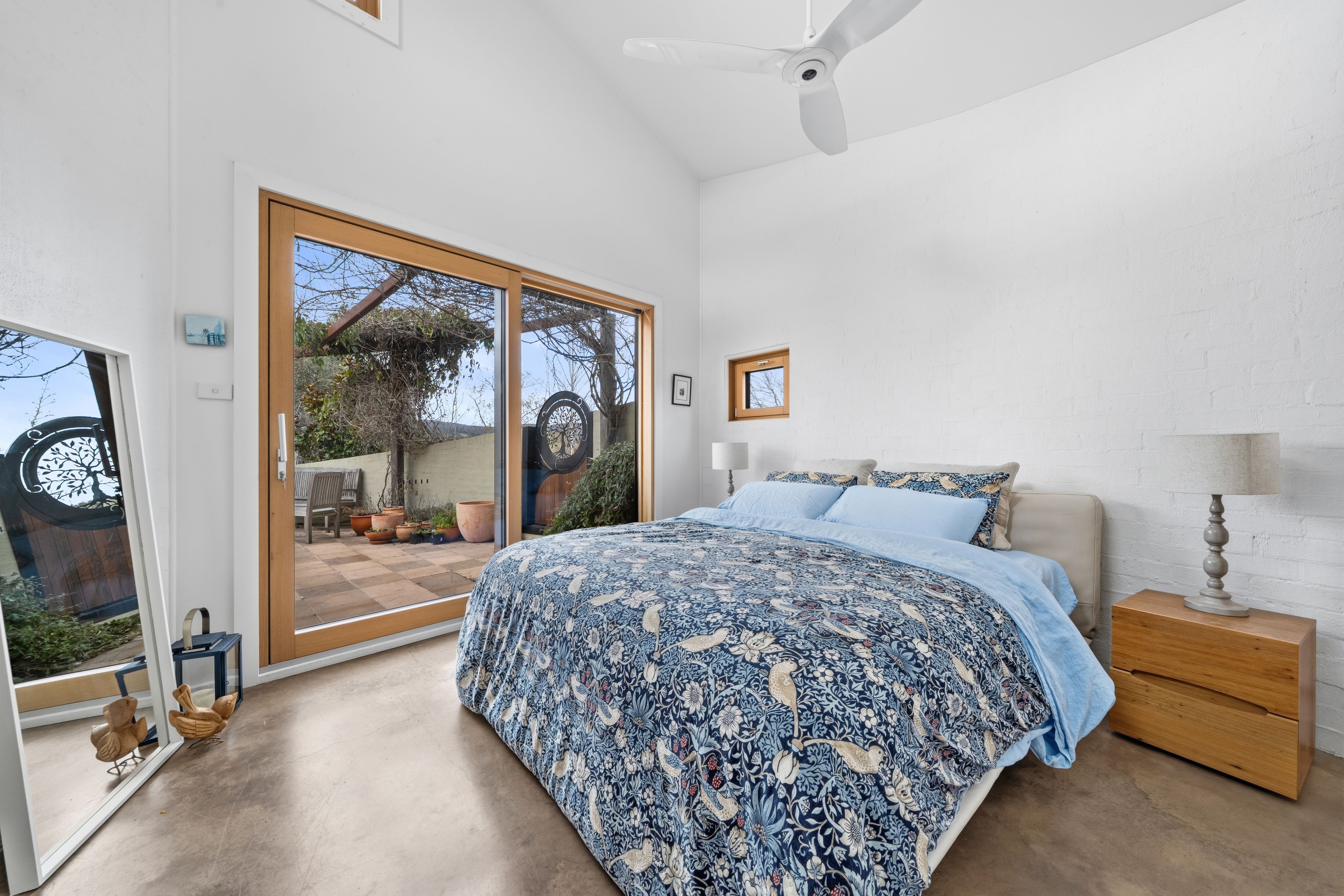 4924 Gundaroo Road — photo 9 of 30