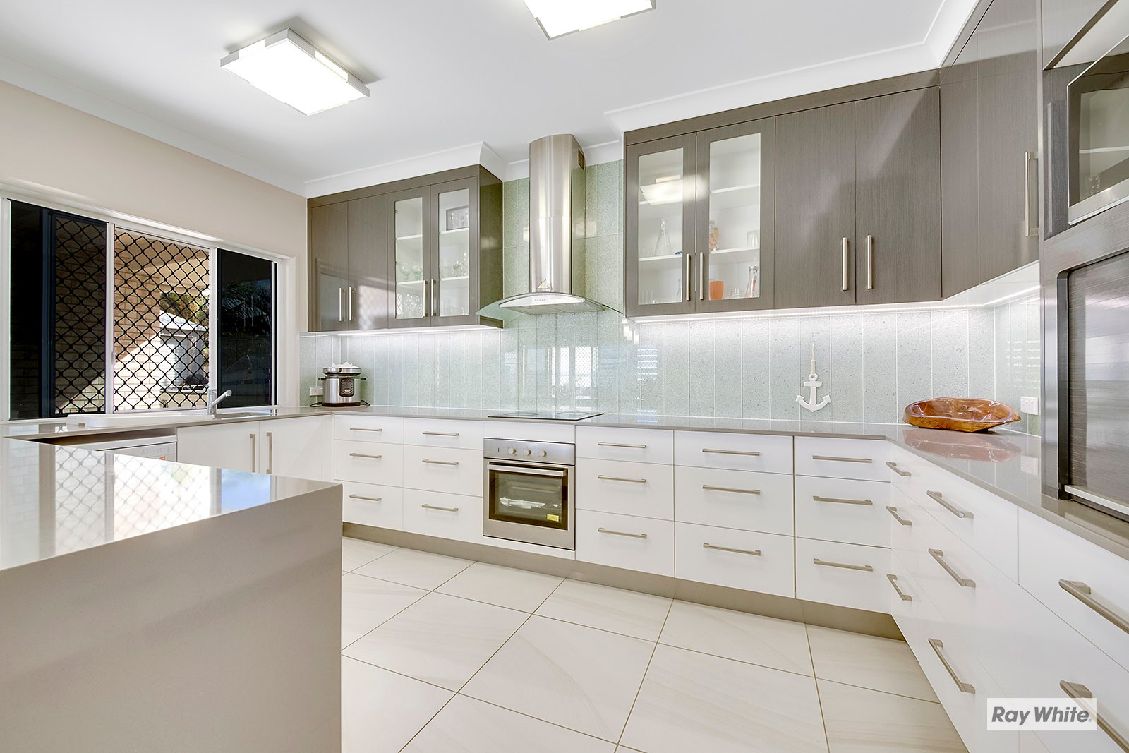 12 Sandcastle Drive TENANT APPROVED, Mulambin, QLD 4703