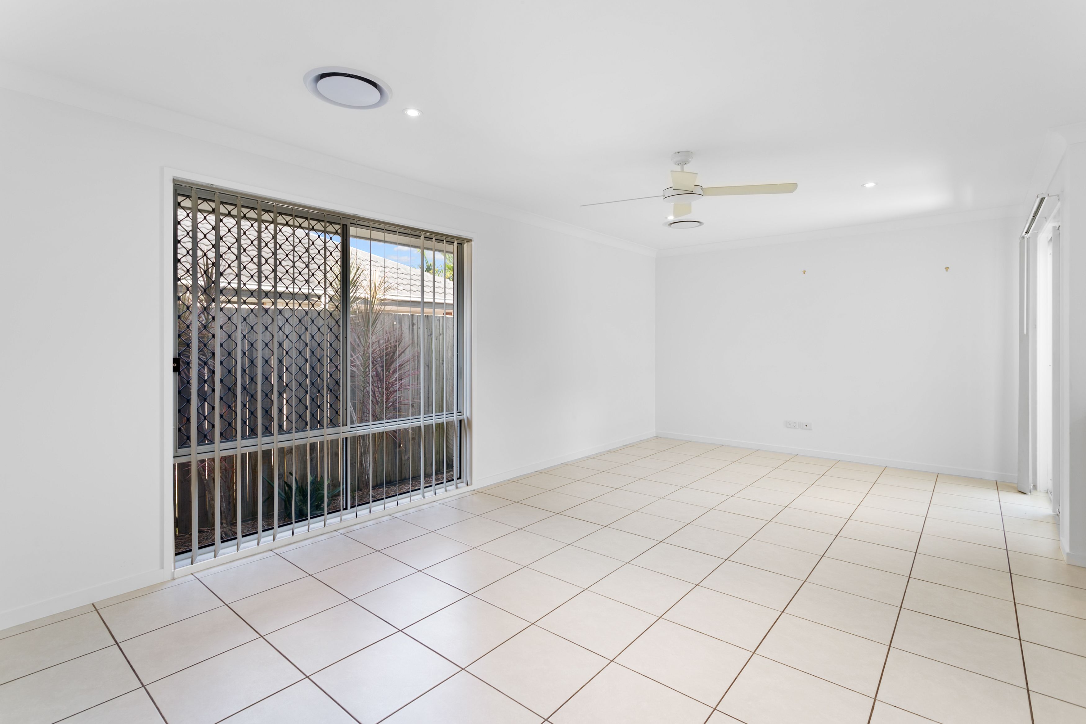 44 Manhattan Crescent, North Lakes, QLD 4509