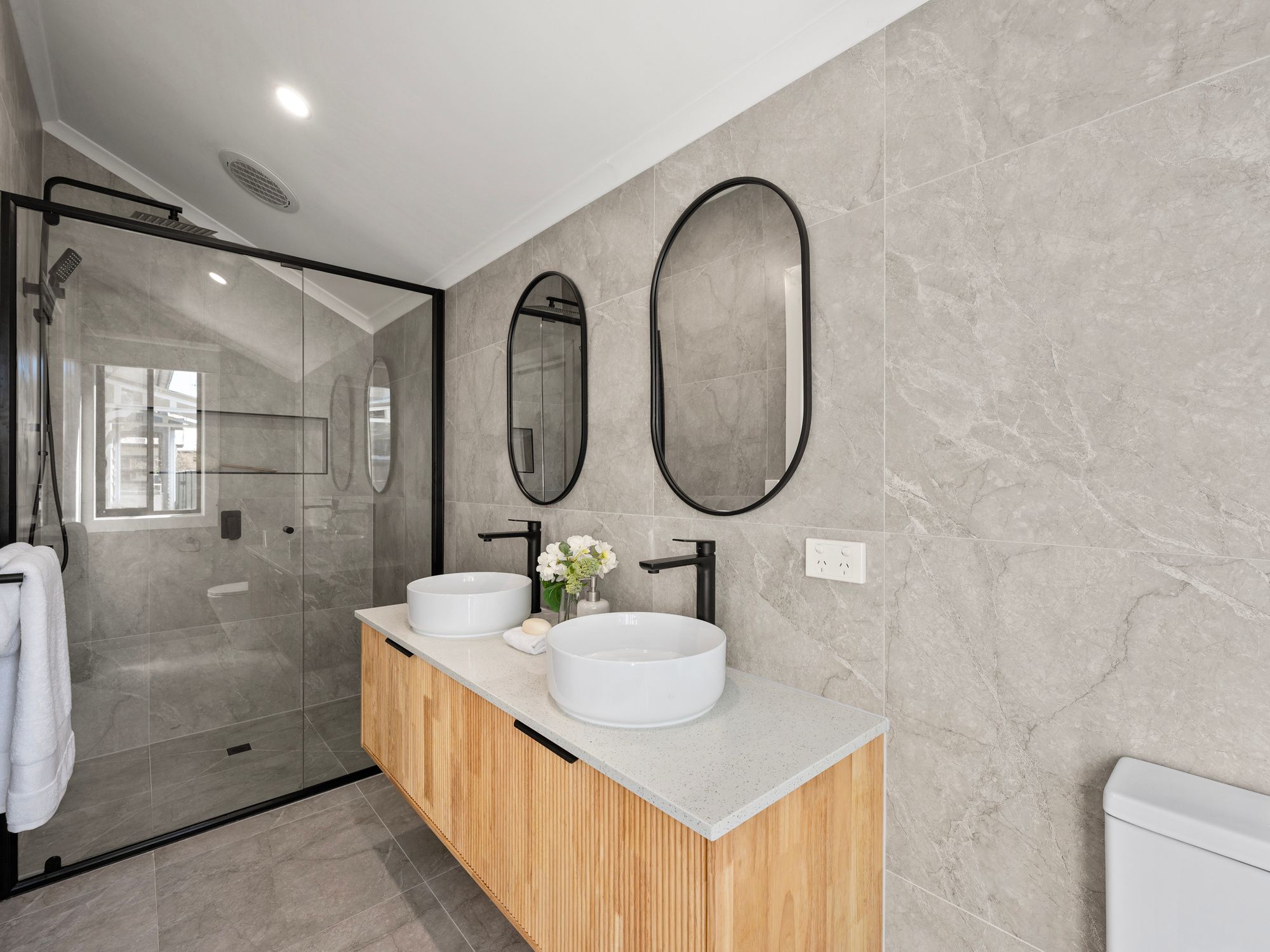 37 Clarke Street — photo 10 of 16