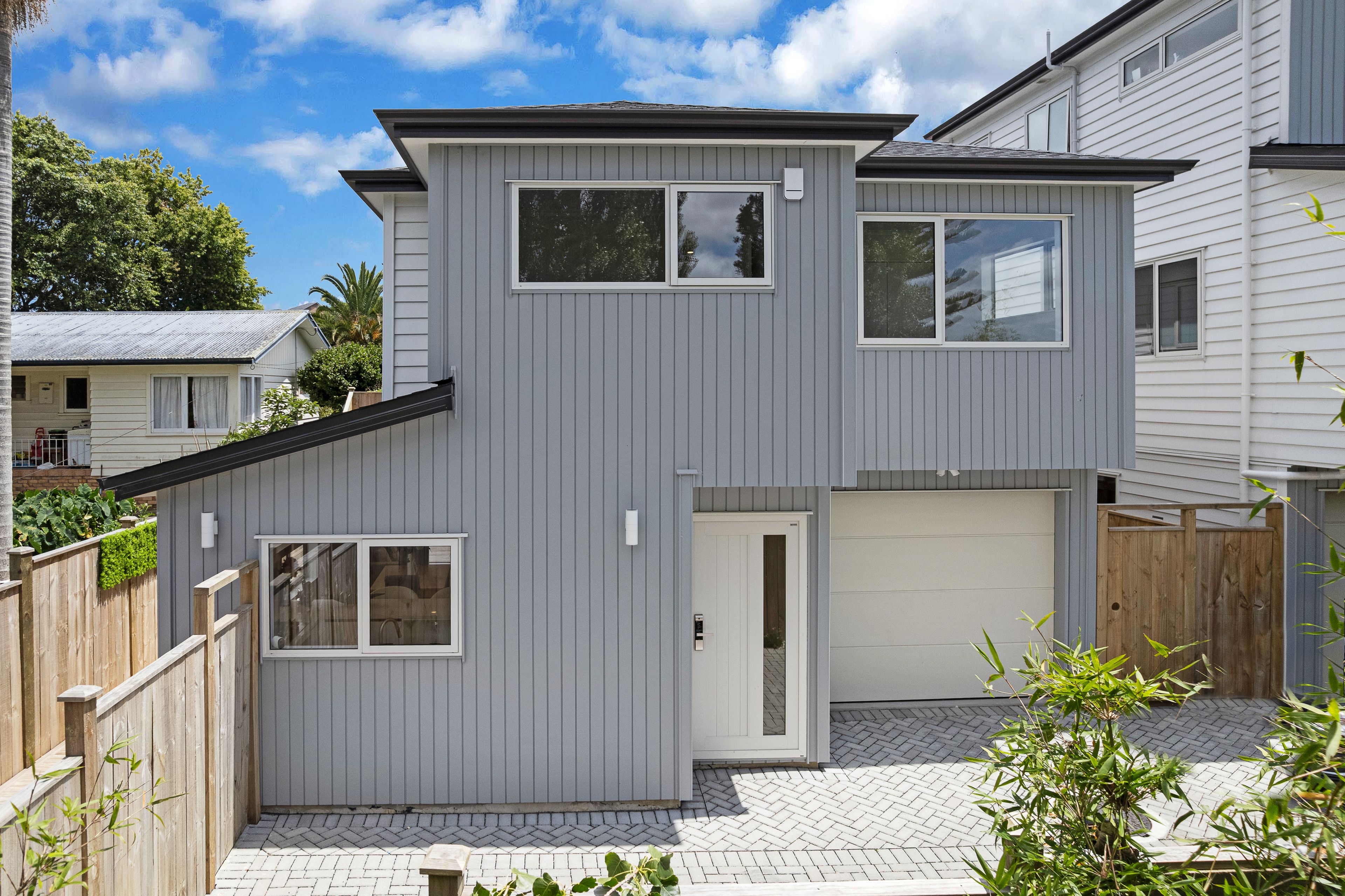 27E Greenhill Crescent, Pakuranga Heights, Manukau City