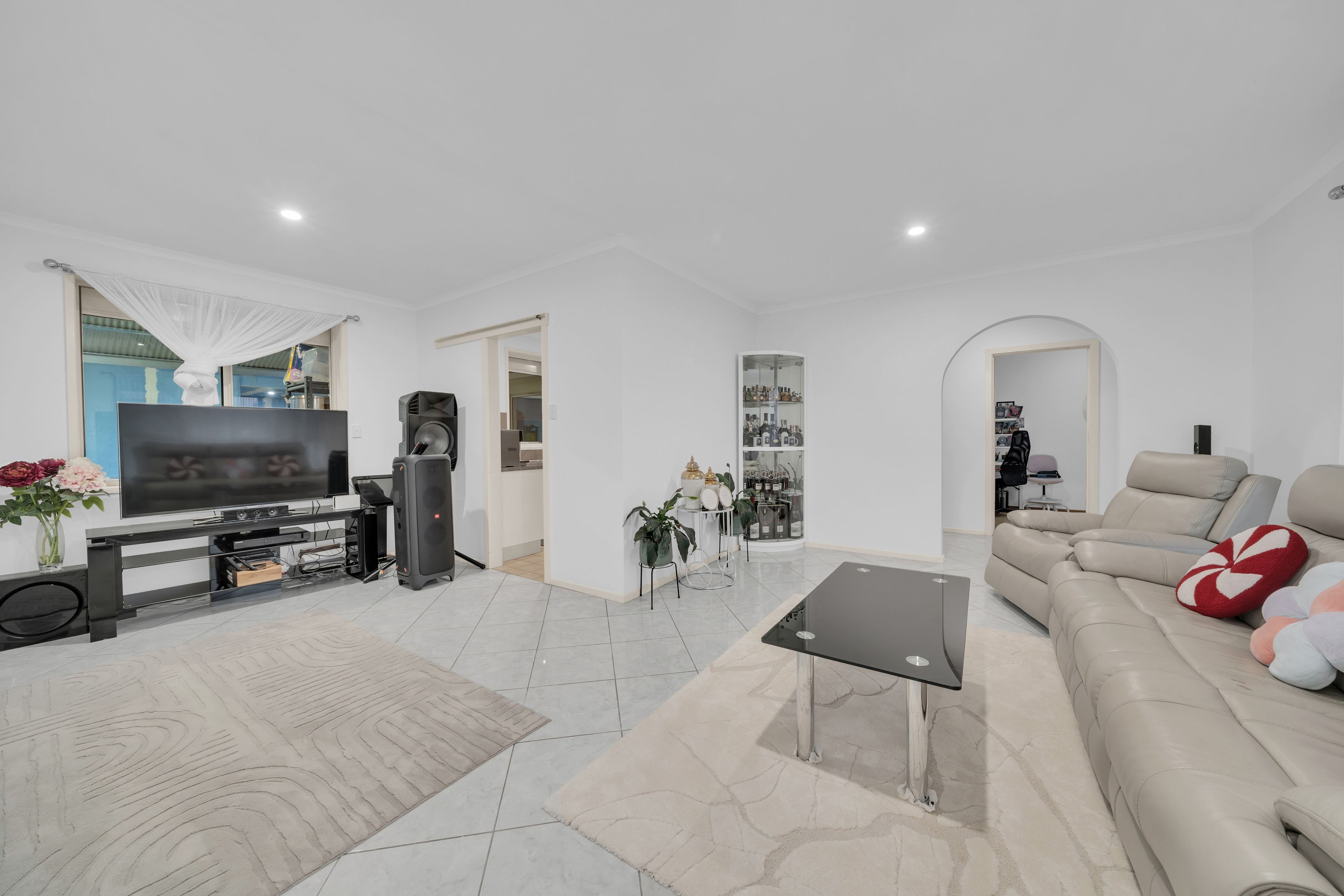 19 Henry Street — photo 5 of 26