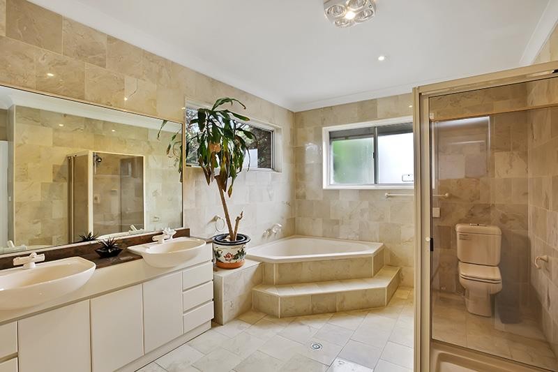 17 Murriverie Road, North Bondi, NSW 2026