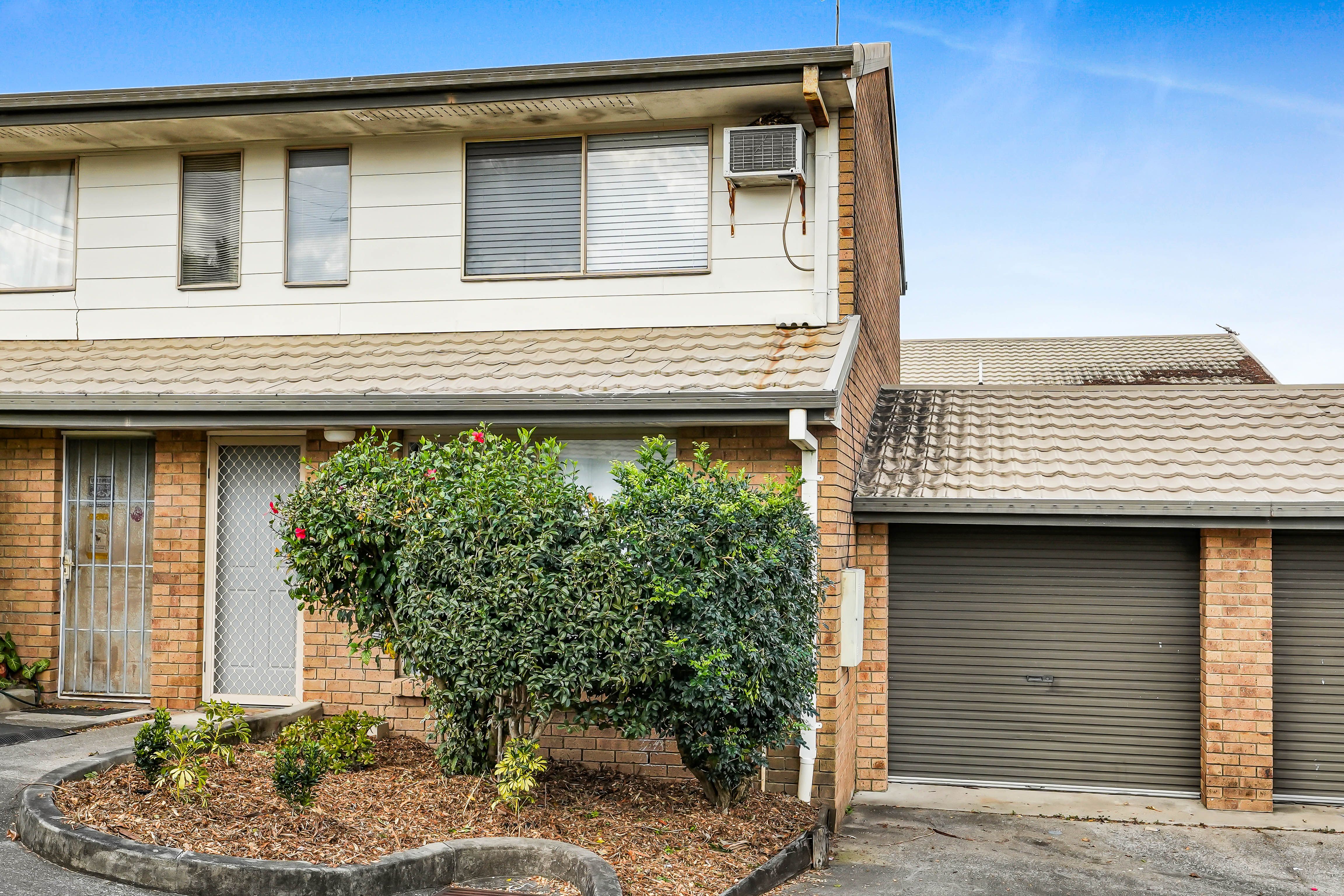 2/100 Smith Road — photo 11 of 27