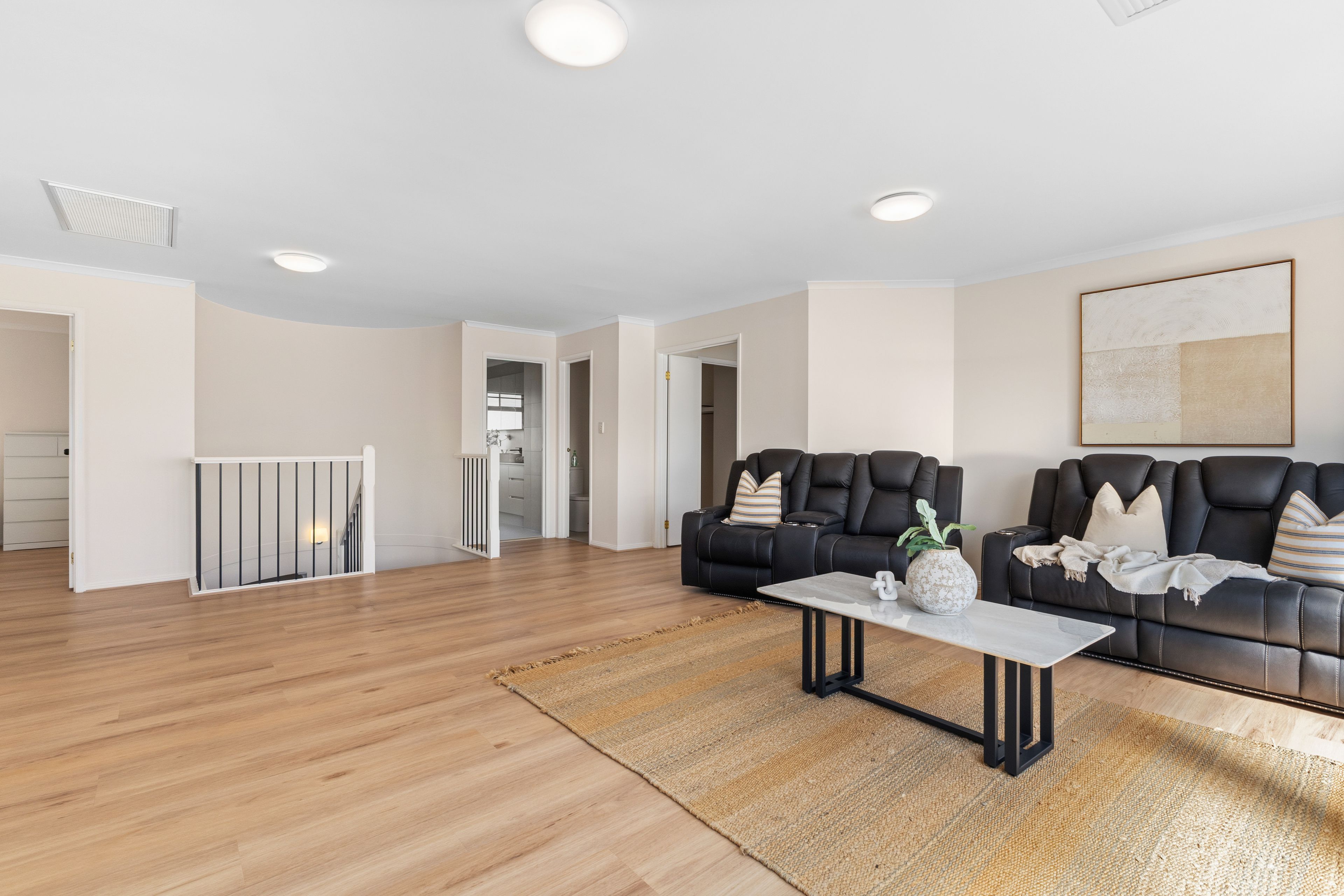 12 York Avenue East — photo 13 of 25