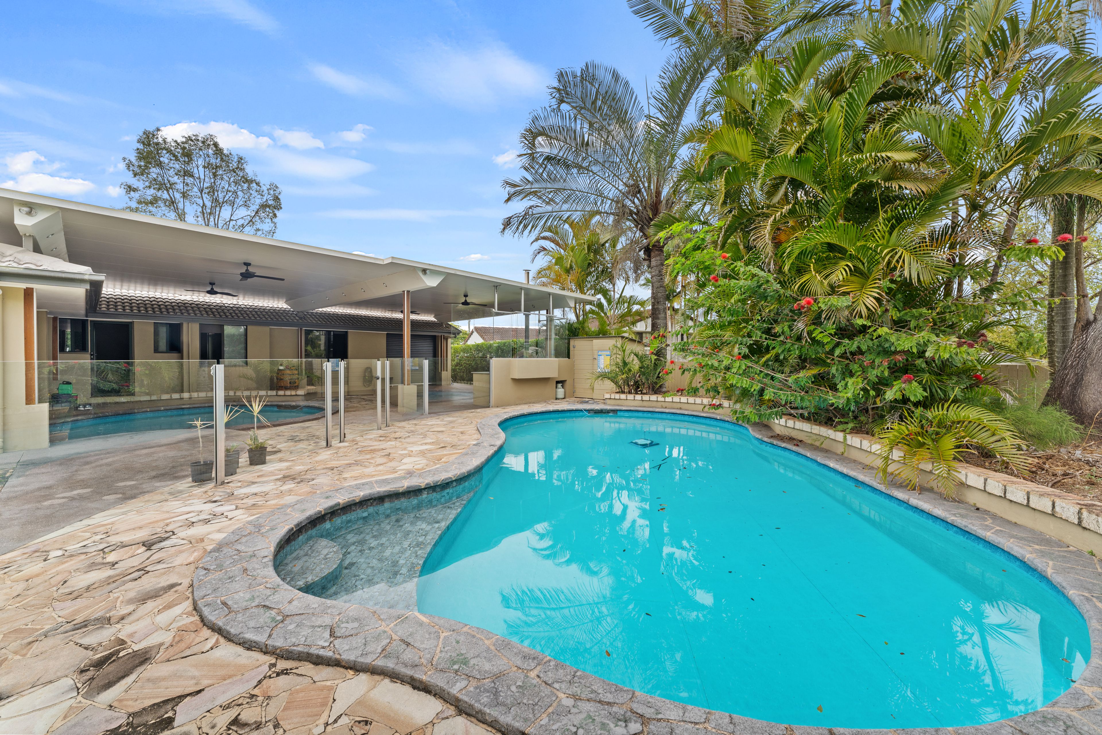 6 Ixora Court, Regents Park, QLD 4118