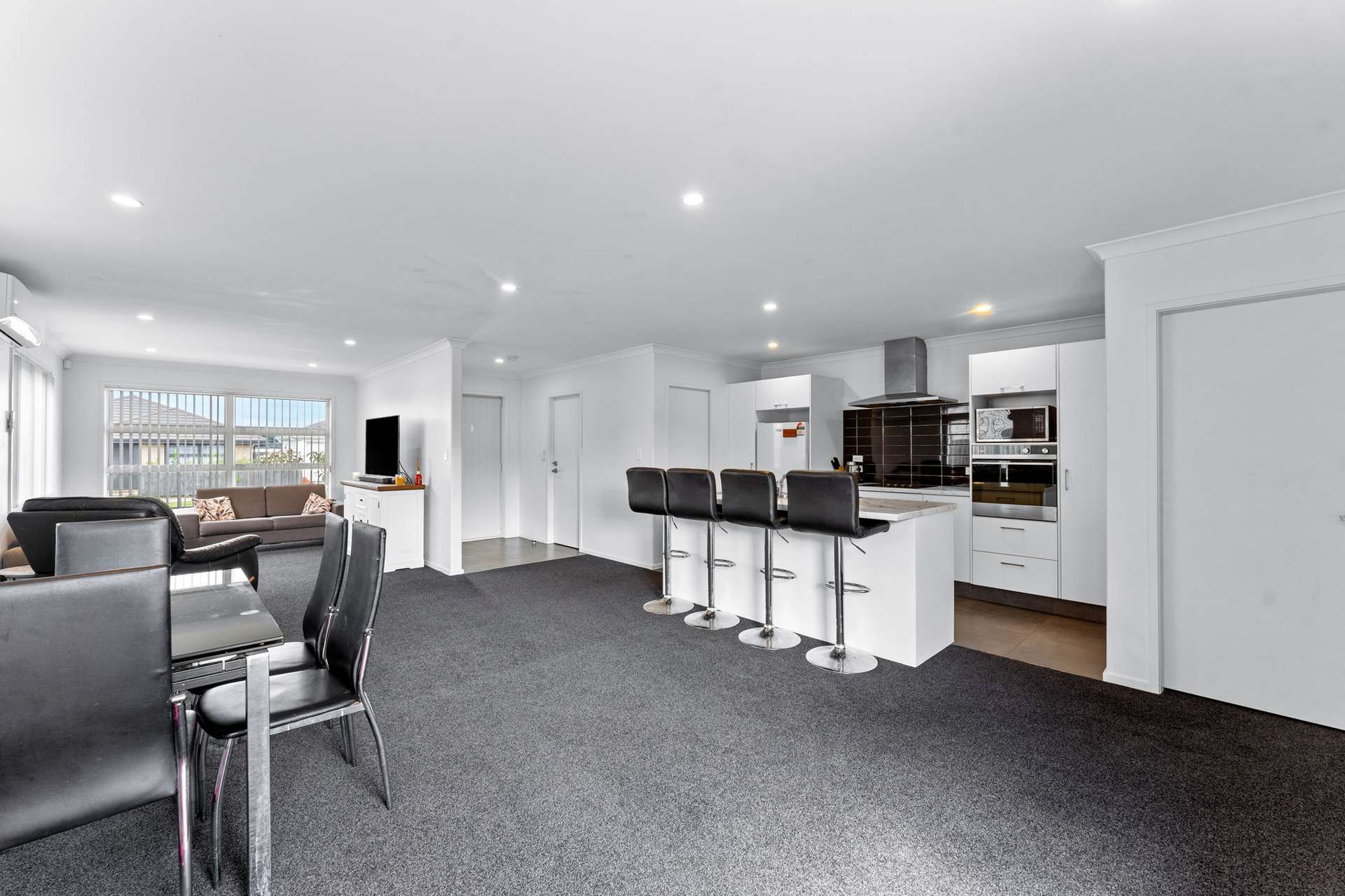 16 Tawhiti Road photo 4
