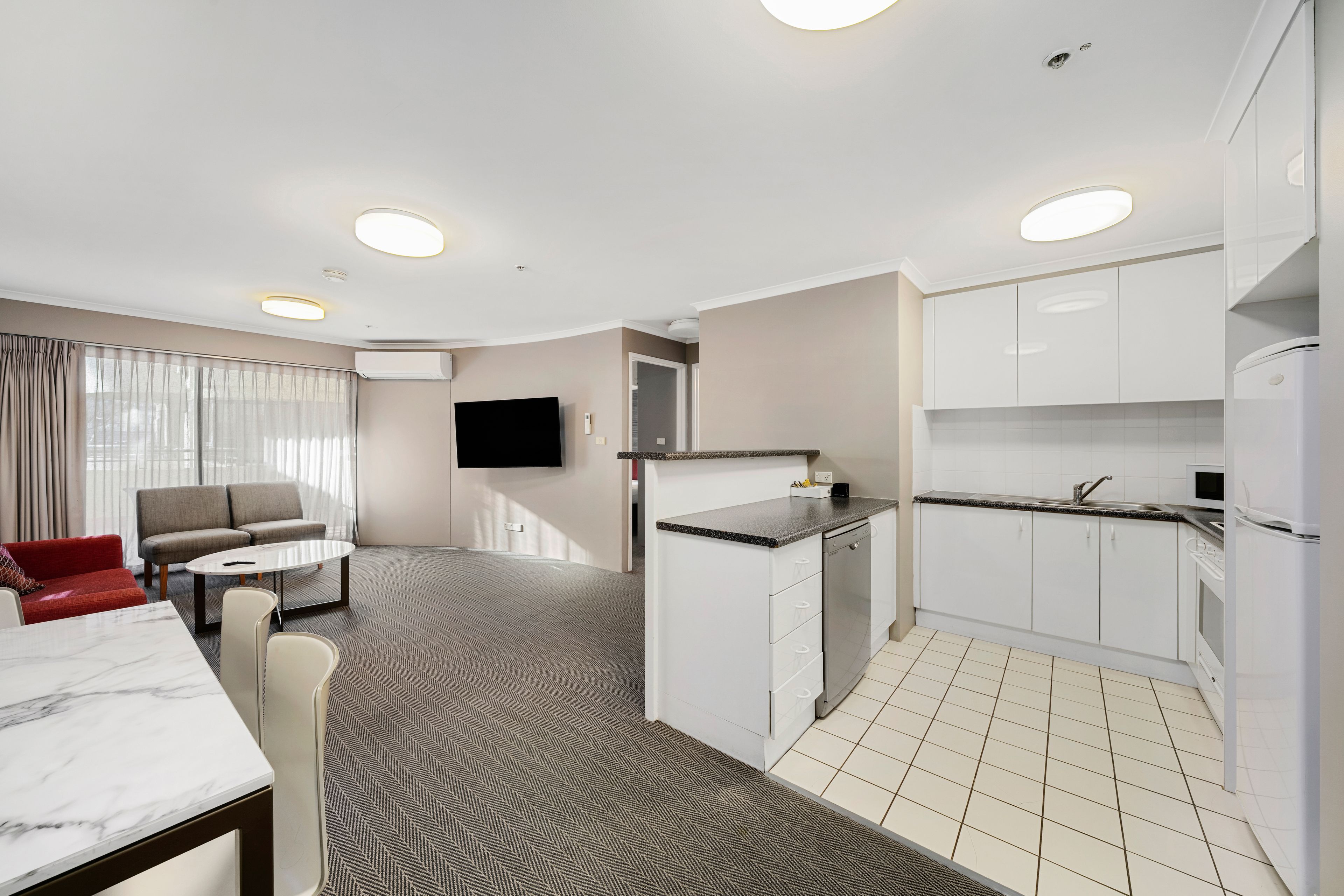 112/74 Northbourne Avenue — photo 5 of 17