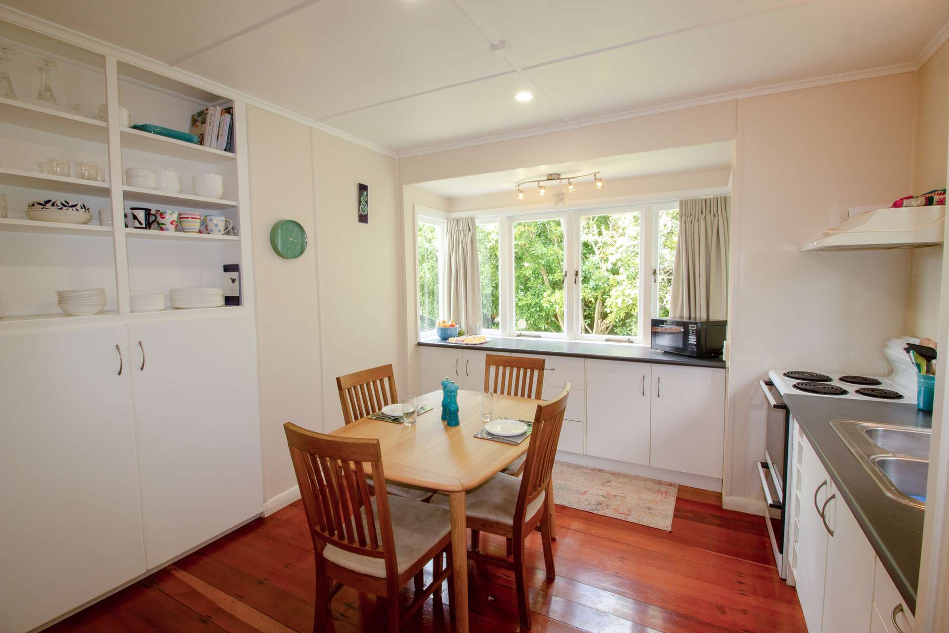 33 Hillcrest Road photo 3