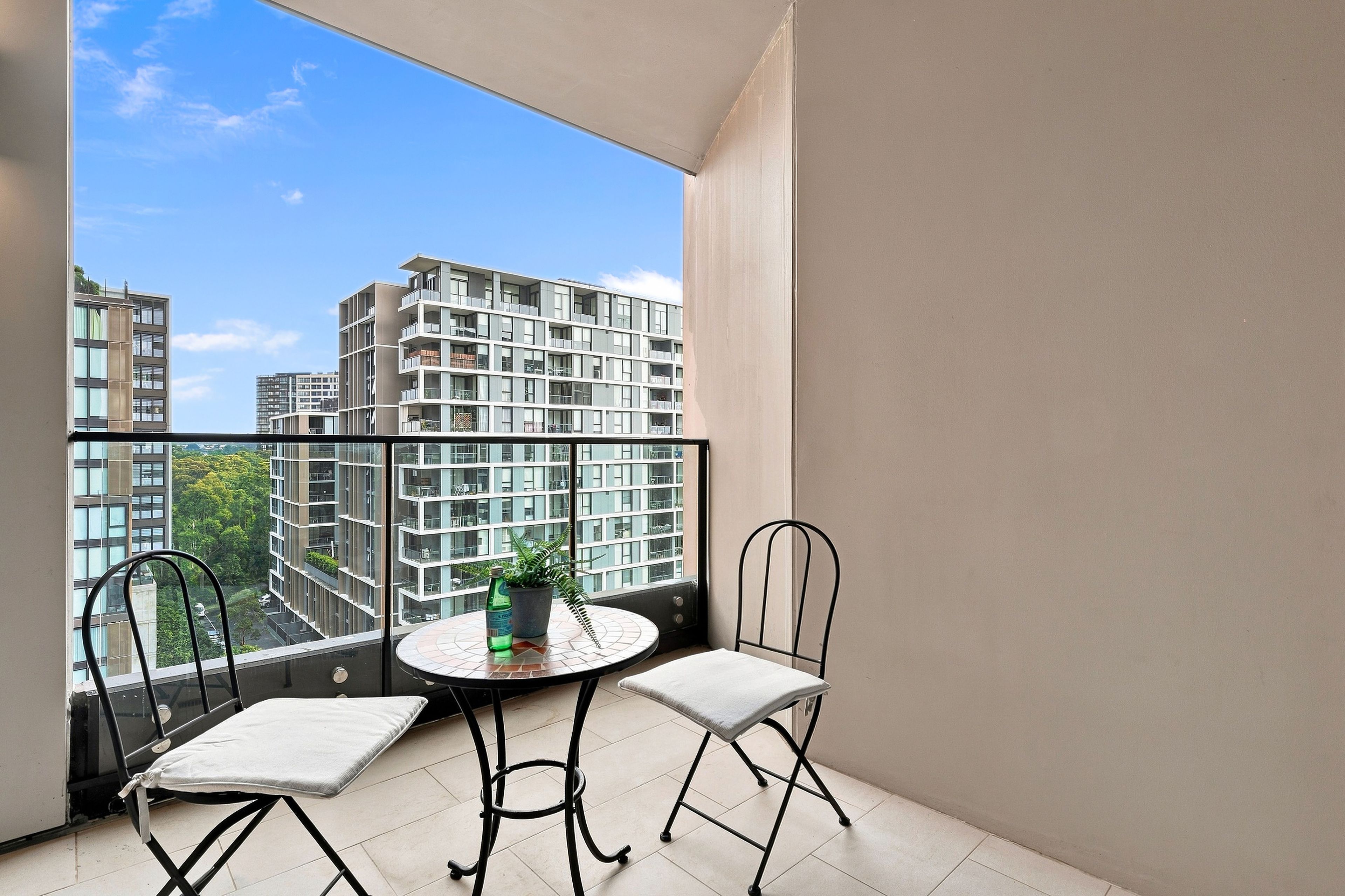 813/1 Network Place — photo 5 of 19