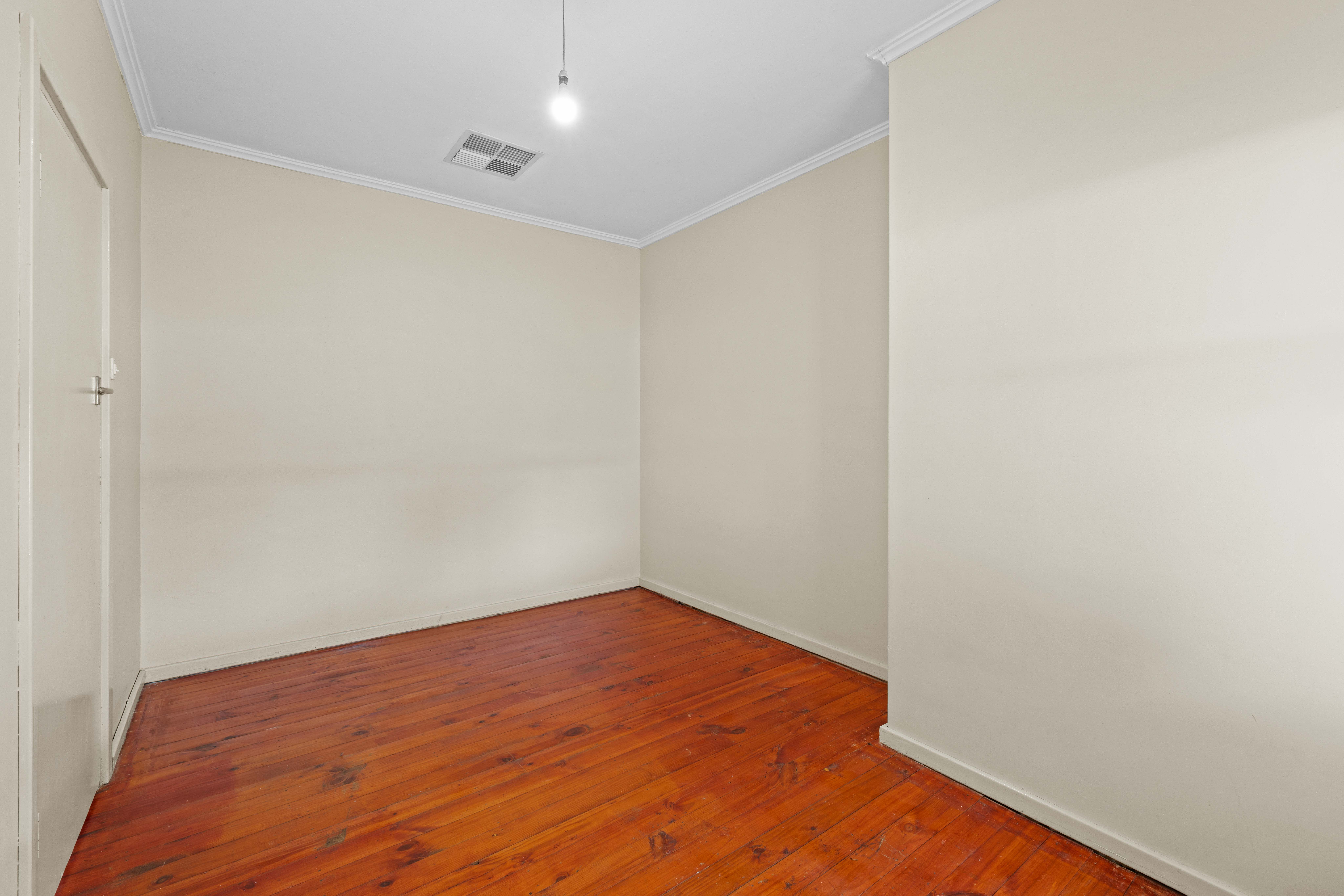 43 Whittington Street — photo 13 of 22