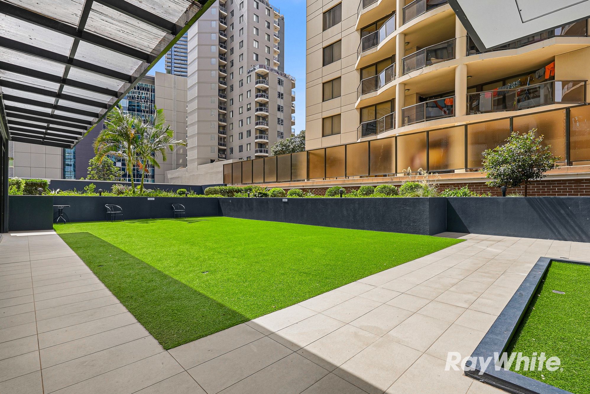 402/11 Hassall Street — photo 17 of 23