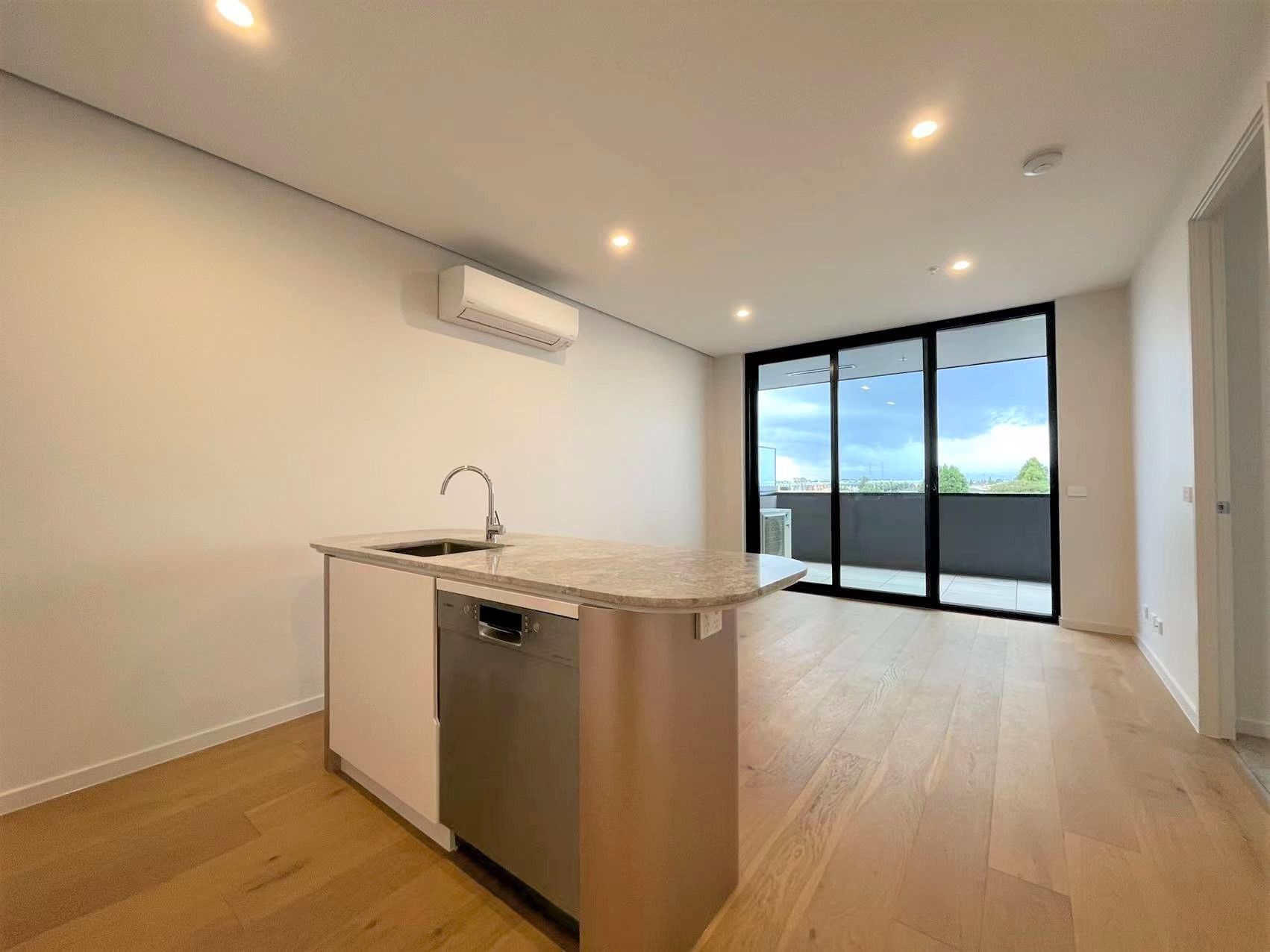 210B/51 Johnson Street, Reservoir, VIC 3073