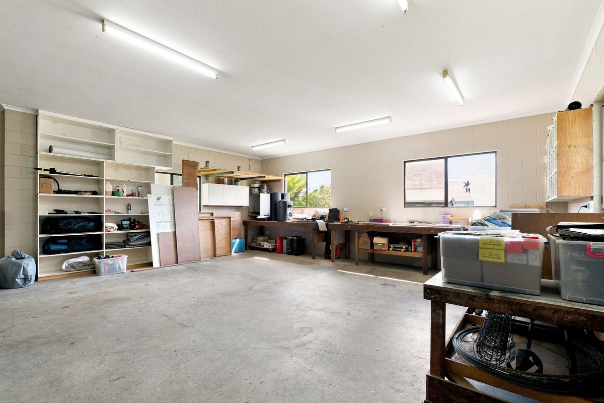 7 Graham Road — photo 20 of 22