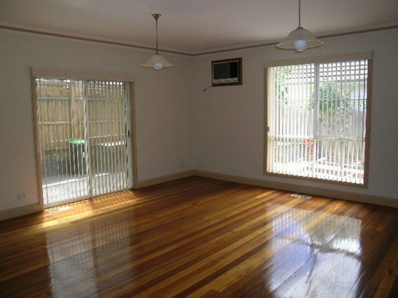 15 Eric Avenue, Mordialloc, VIC 3195