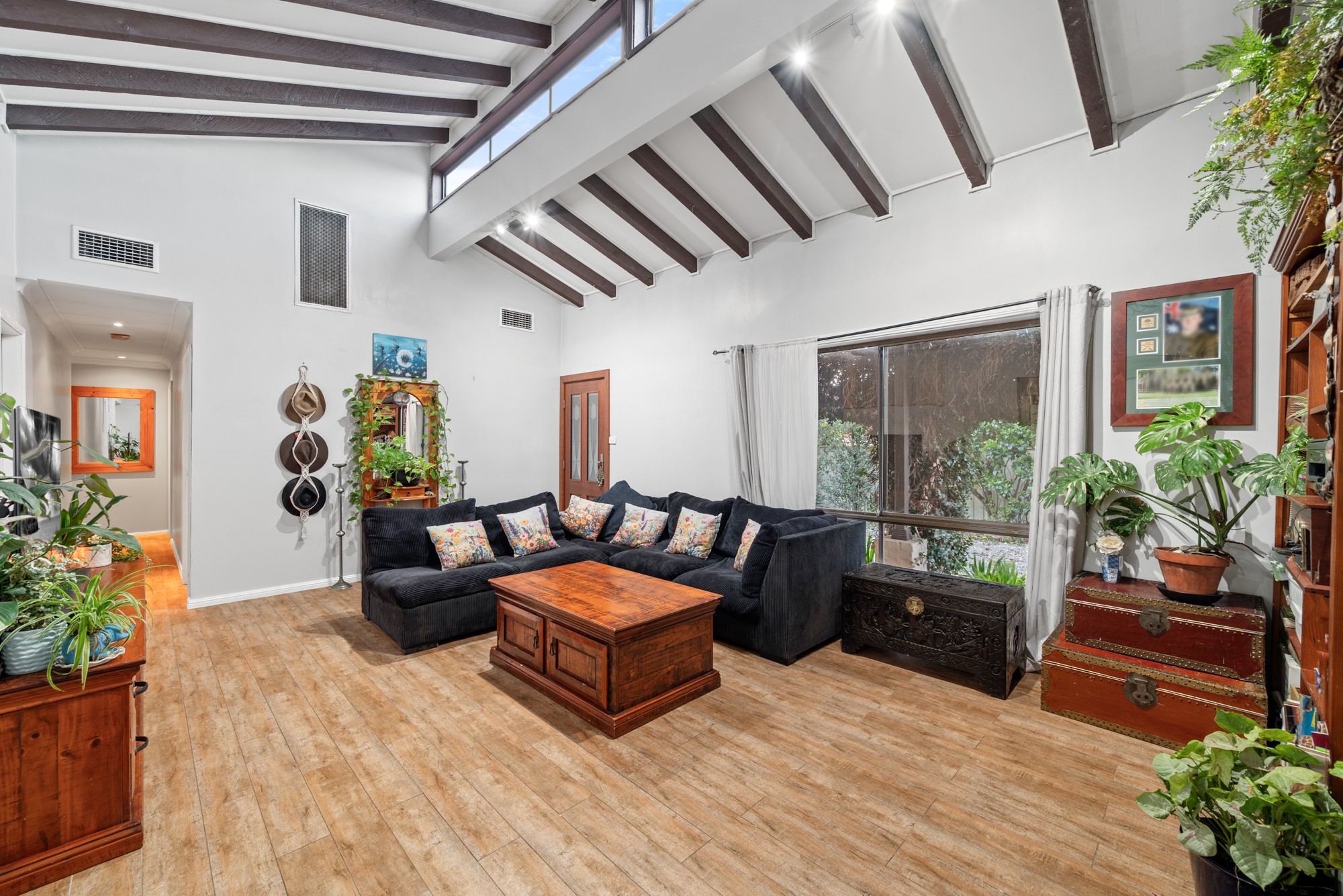 24 Mentha Place, Macquarie Fields, NSW 2564