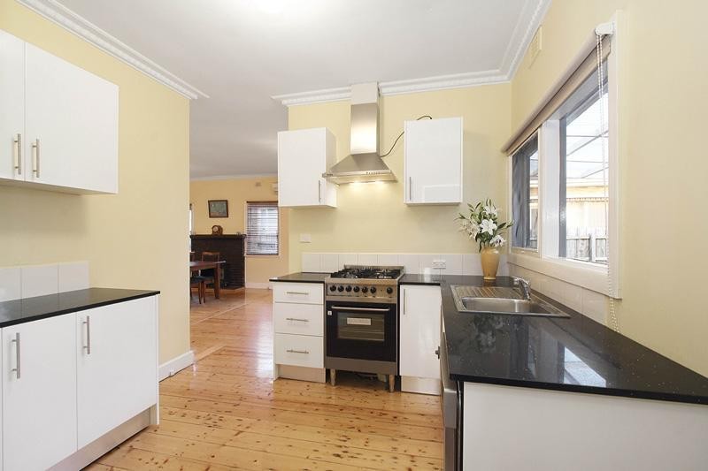 1/112 Haughton Road, Oakleigh, VIC 3166