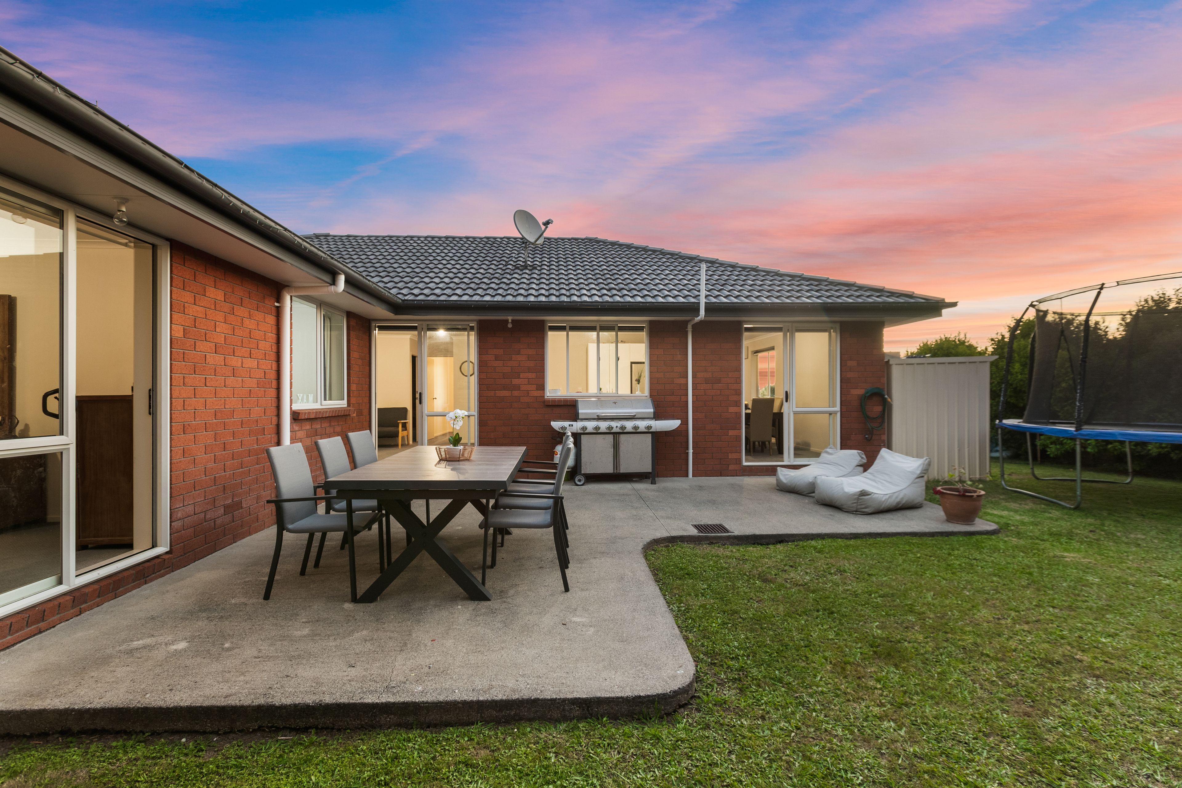 8 Johnson Street, Tuakau, Franklin