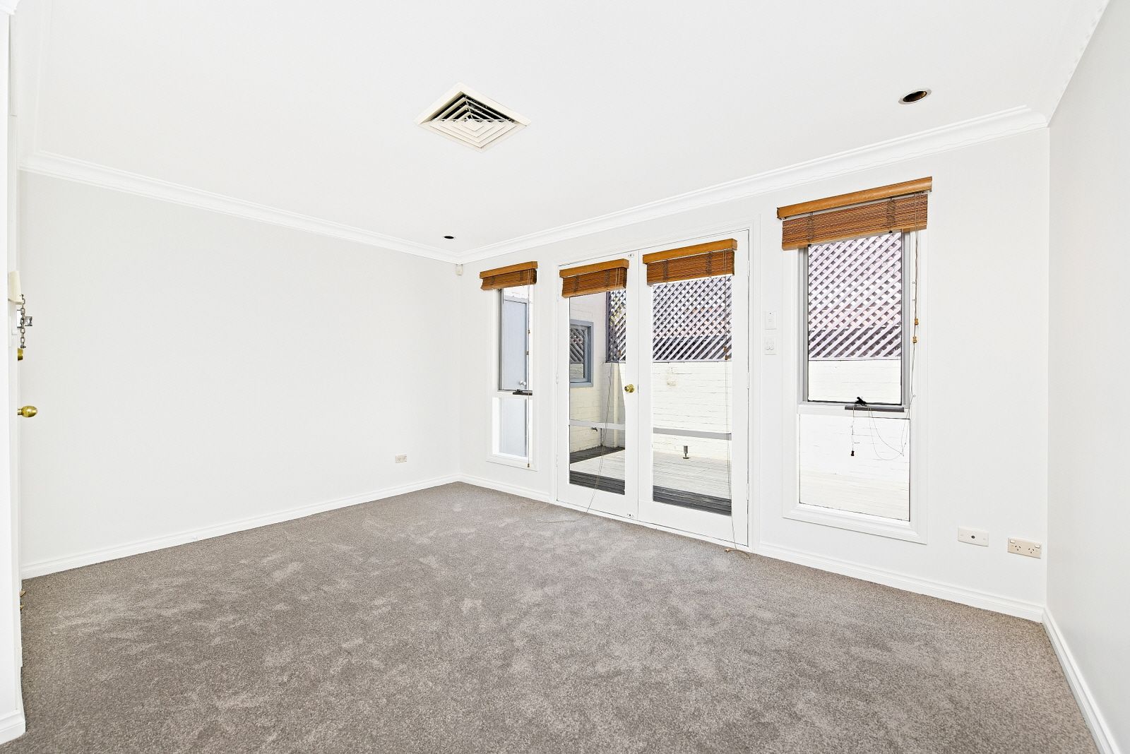 1/1-3 Percival Street — photo 7 of 9