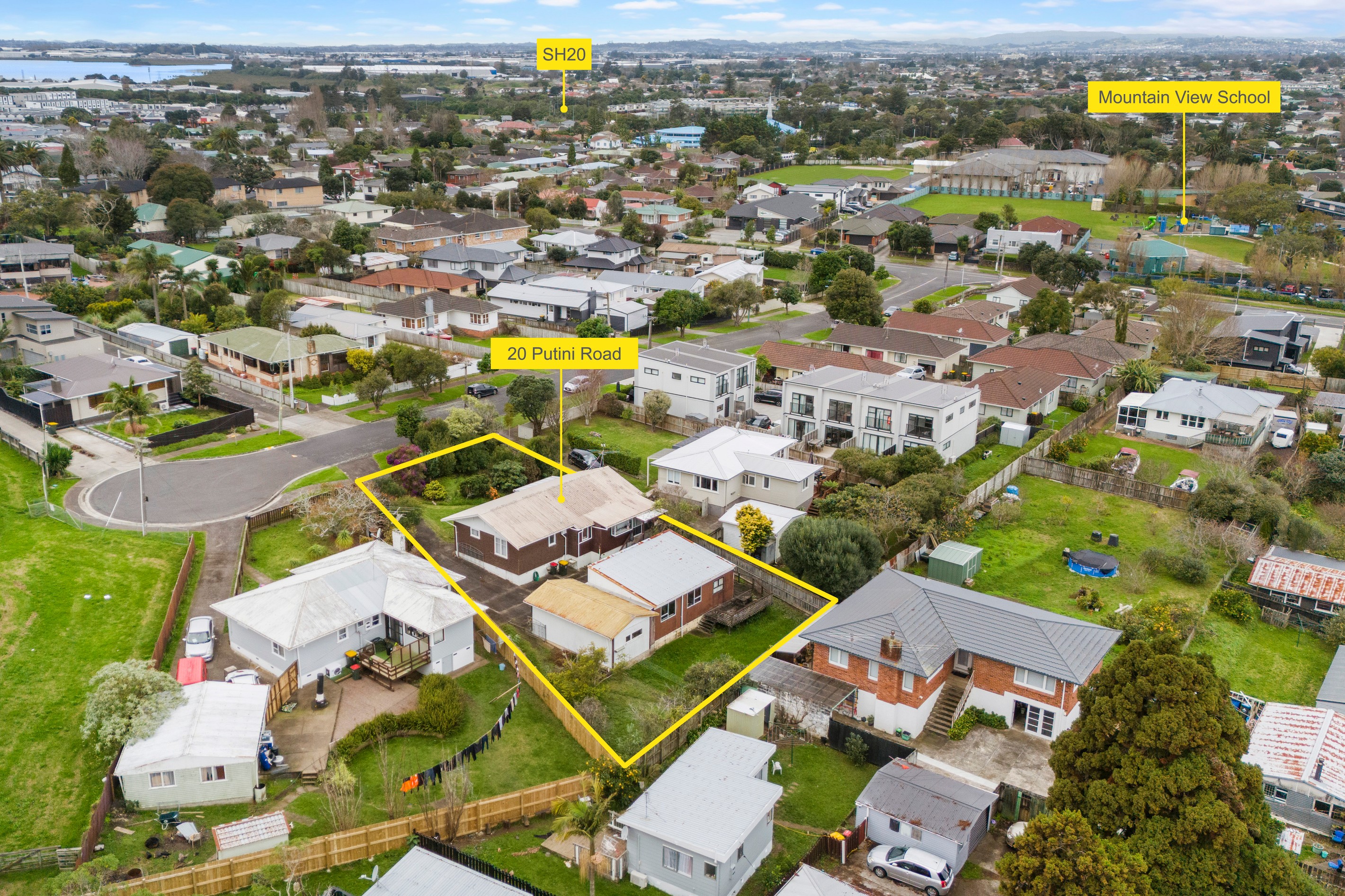 20 Putini Road, Mangere Bridge, Manukau City