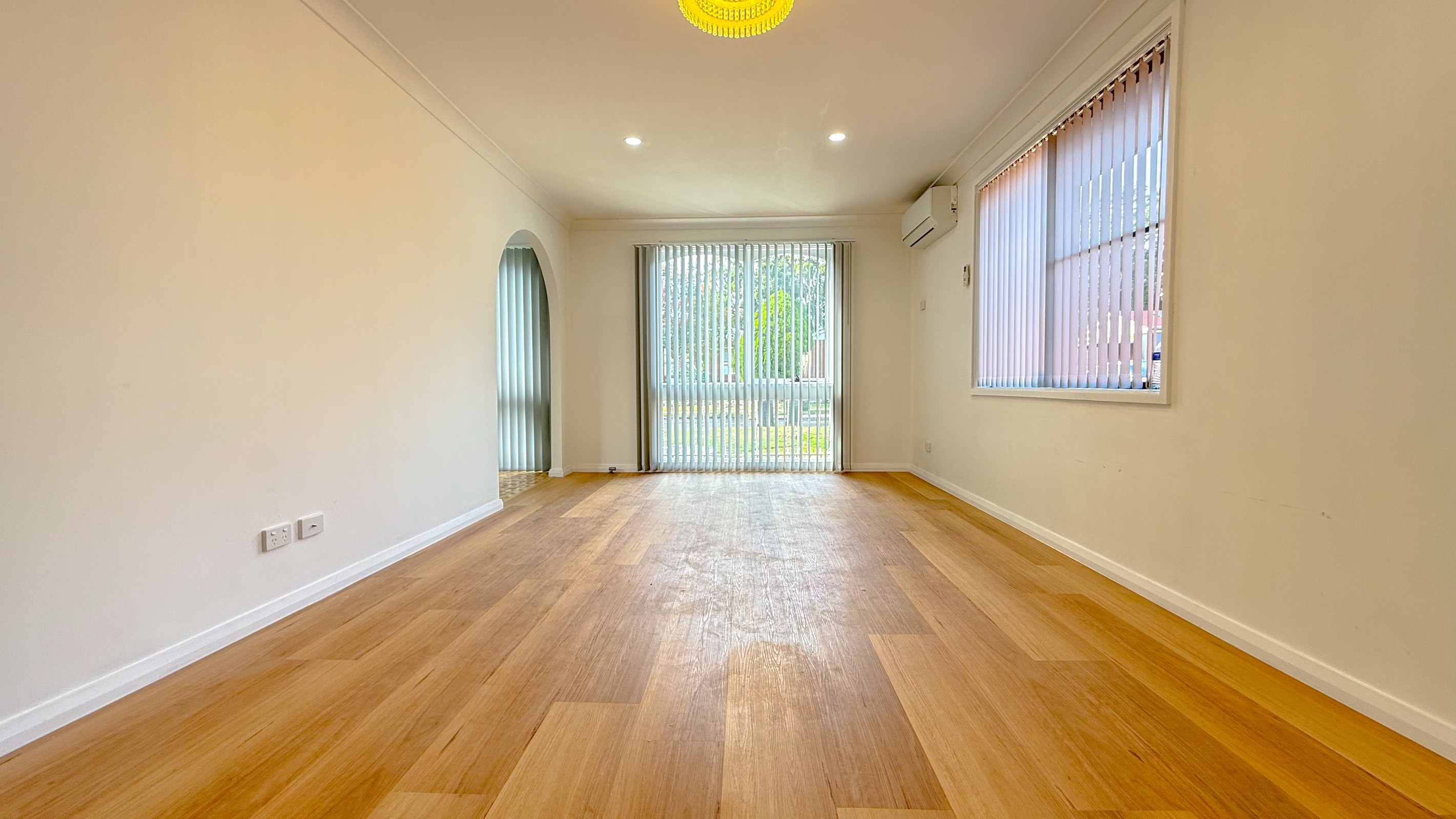 13 Fletcher Street, Minto, NSW 2566