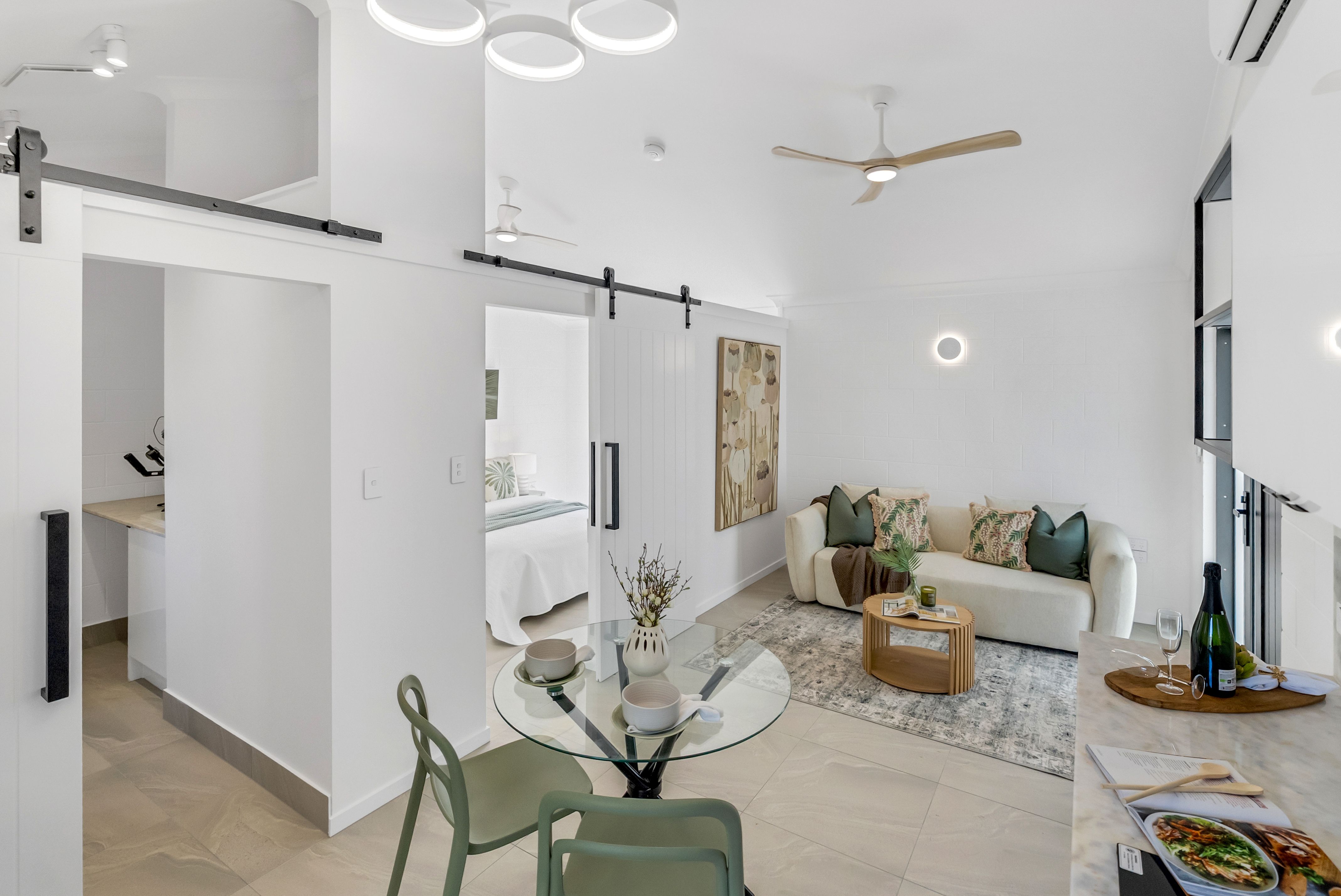 2/43 Jensen Street — photo 7 of 17