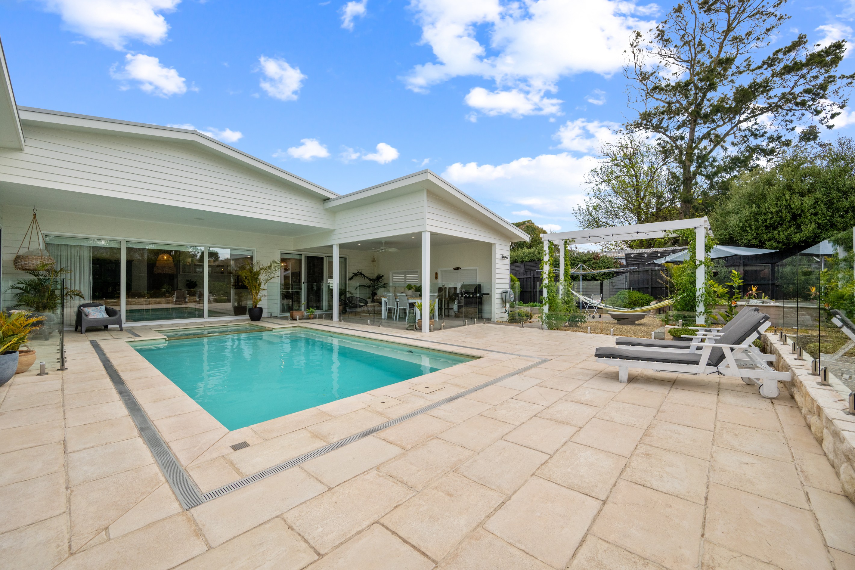 3 Bayview Avenue, Inverloch, VIC 3996