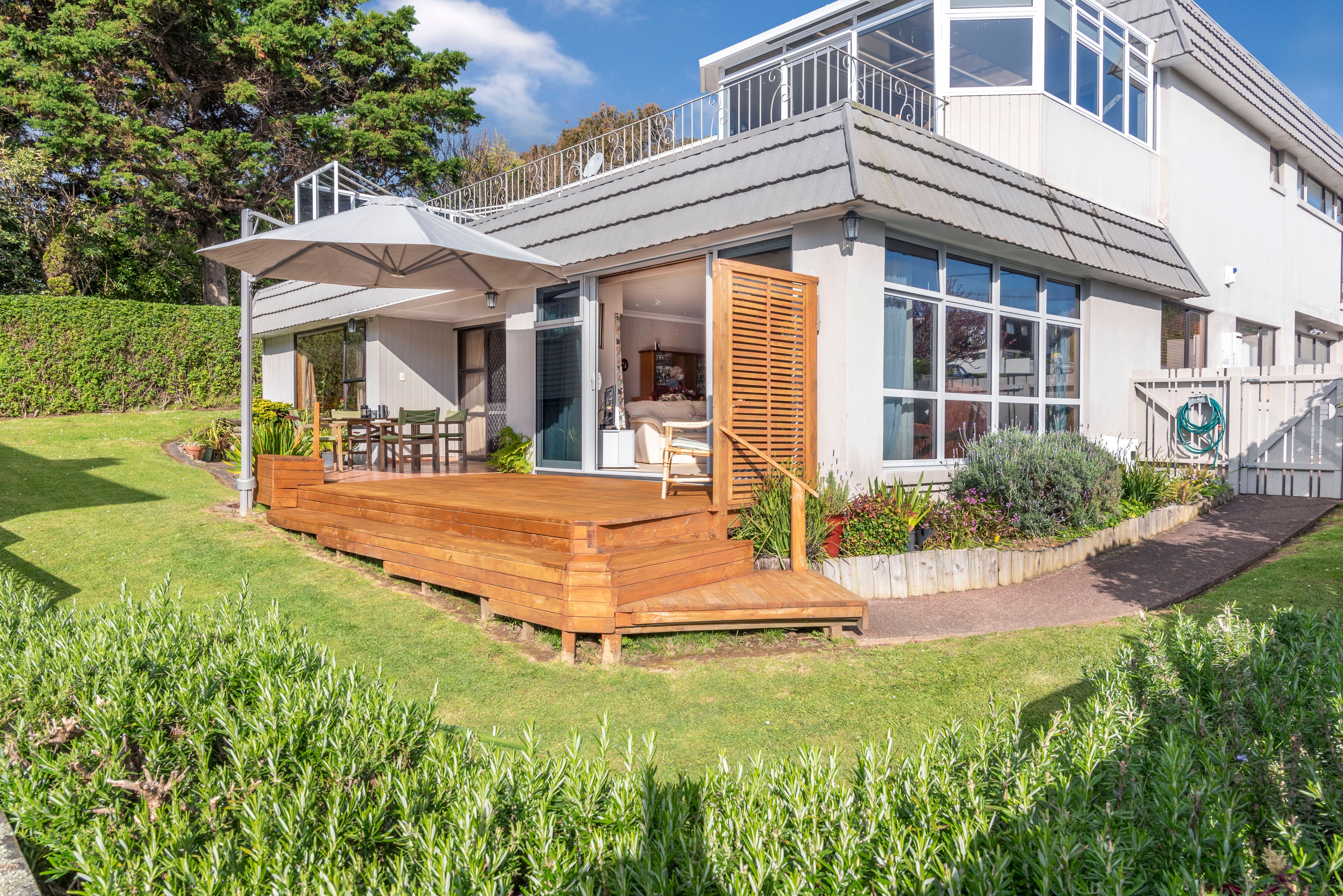 1/9 Takutai Avenue, Bucklands Beach, Manukau City