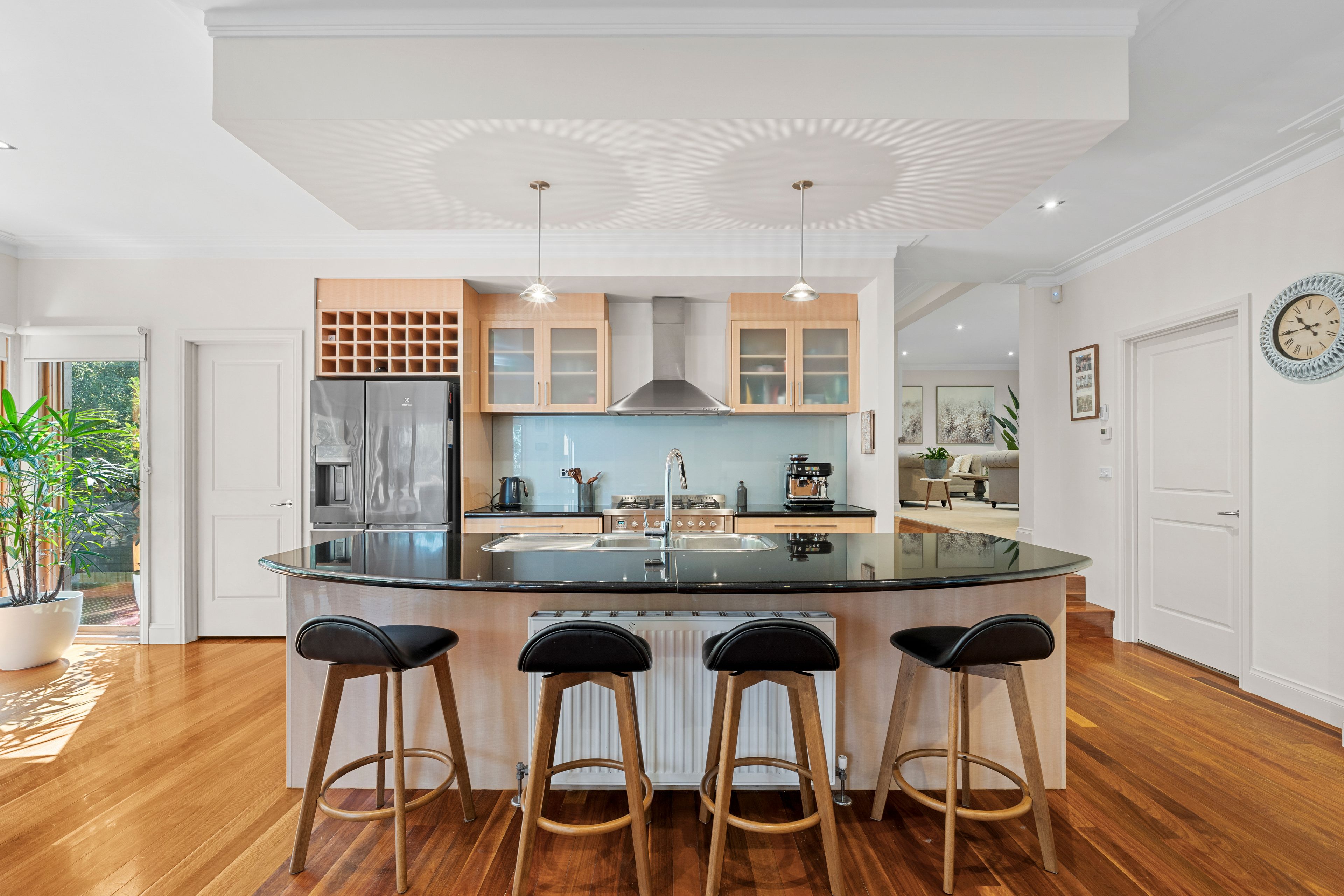 10 Josephine Court — photo 4 of 21