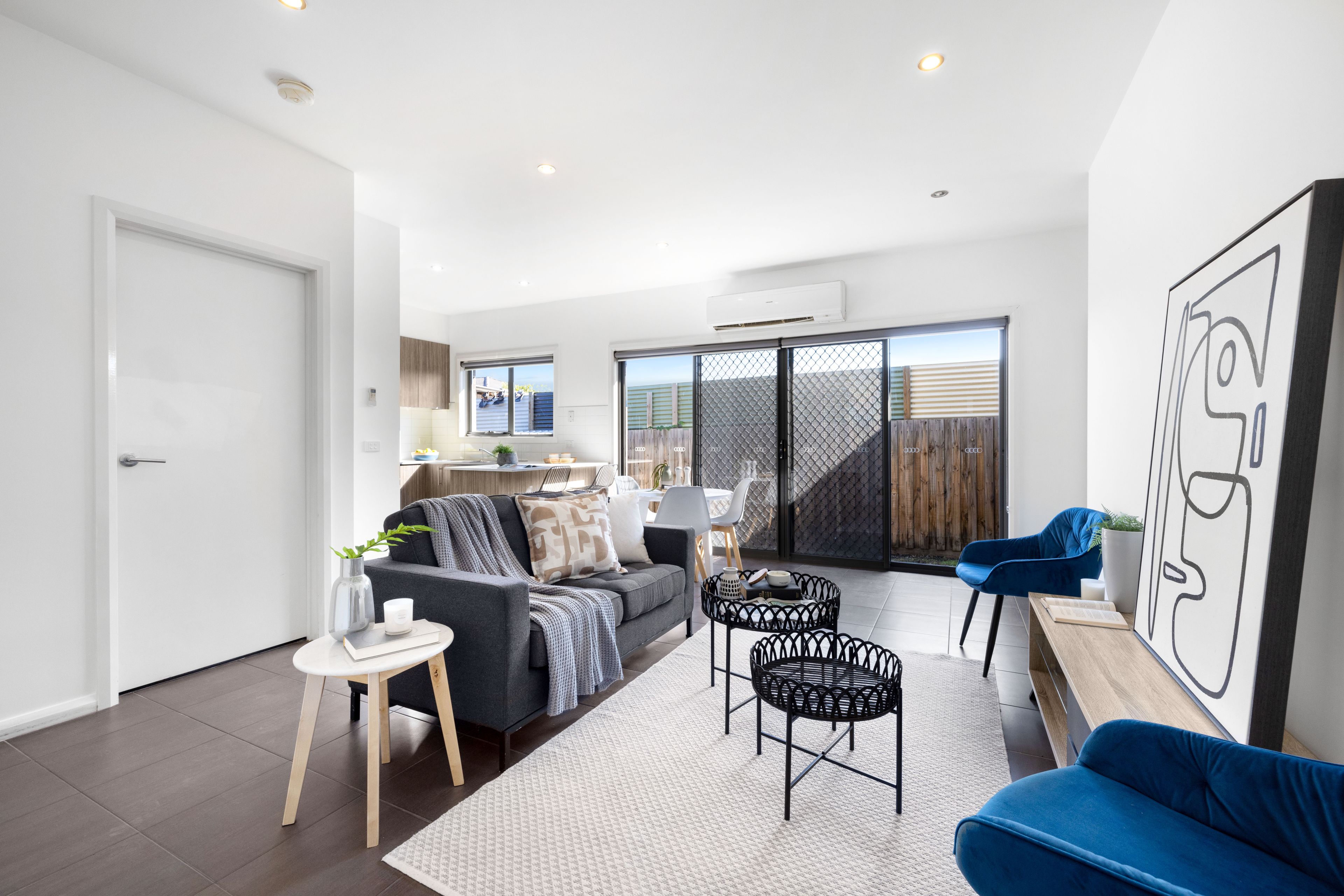 2/77 View Street, Glenroy, VIC 3046