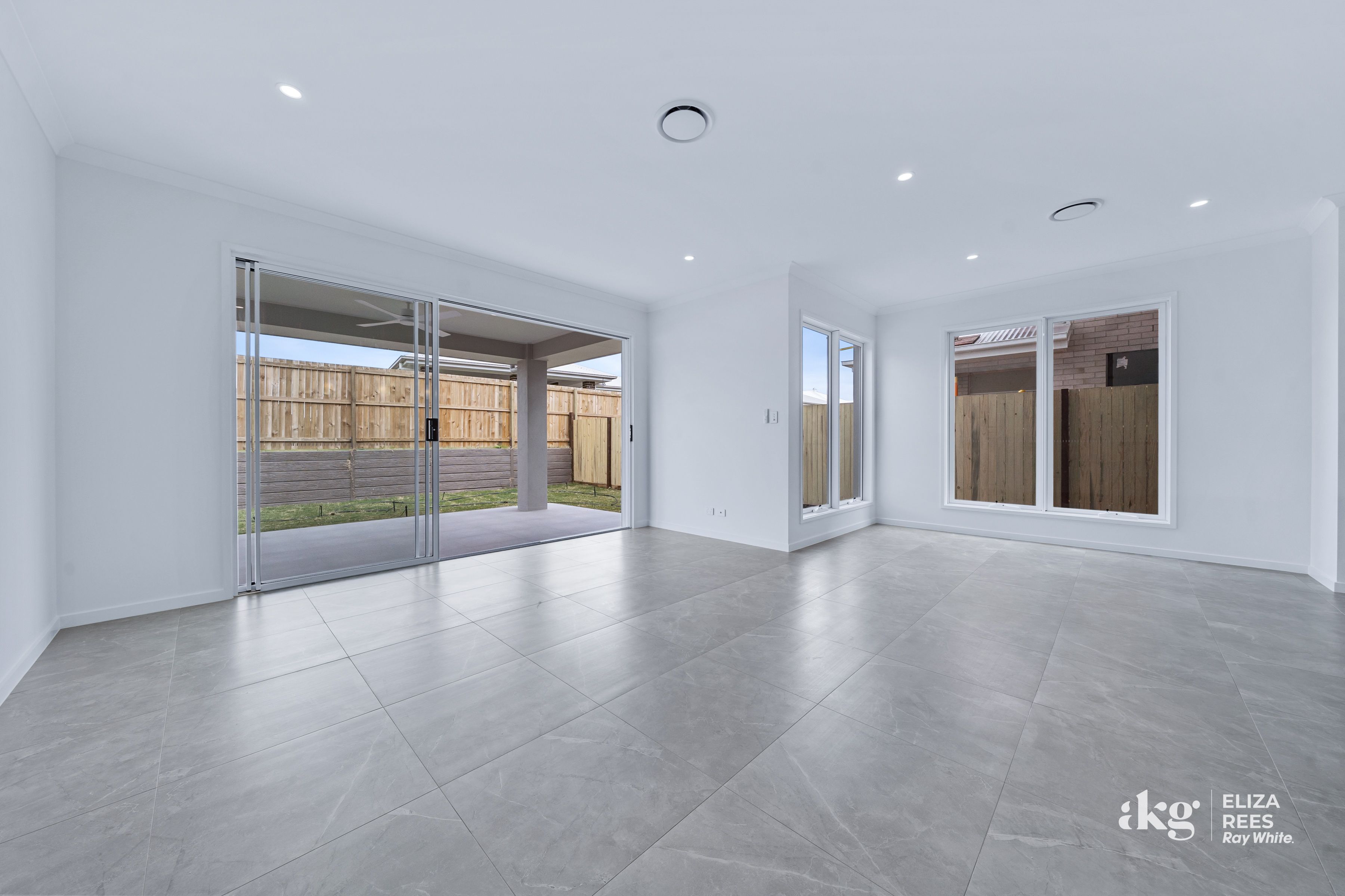 29 Sangria Avenue — photo 10 of 27