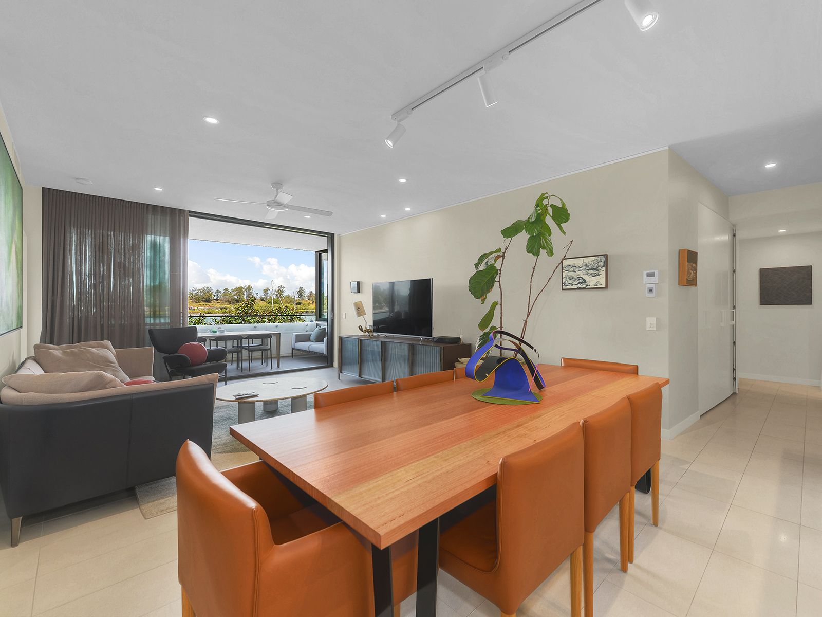 9205/50 Parkside Circuit, Hamilton, QLD 4007