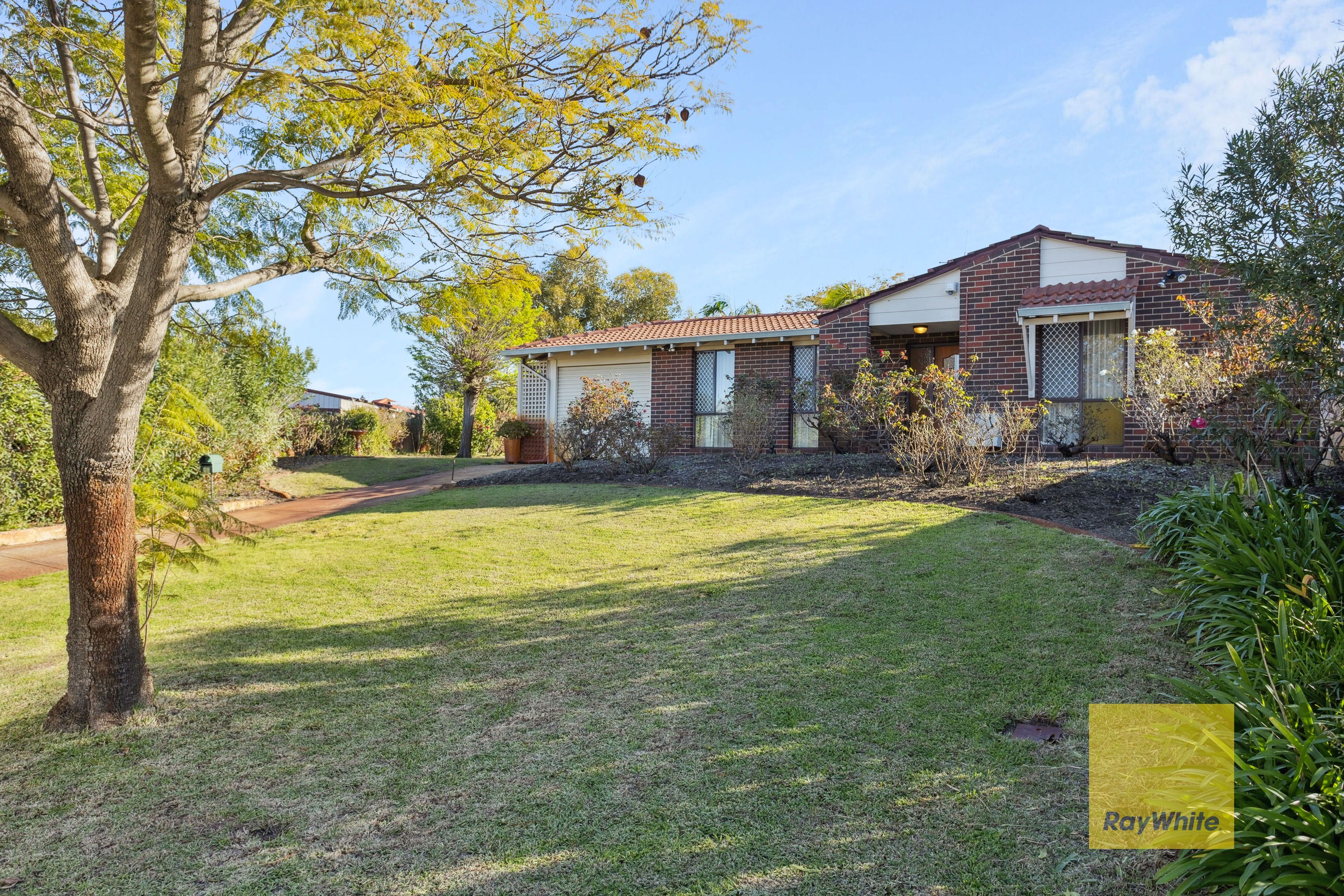11 Small Street, Beechboro WA 6063