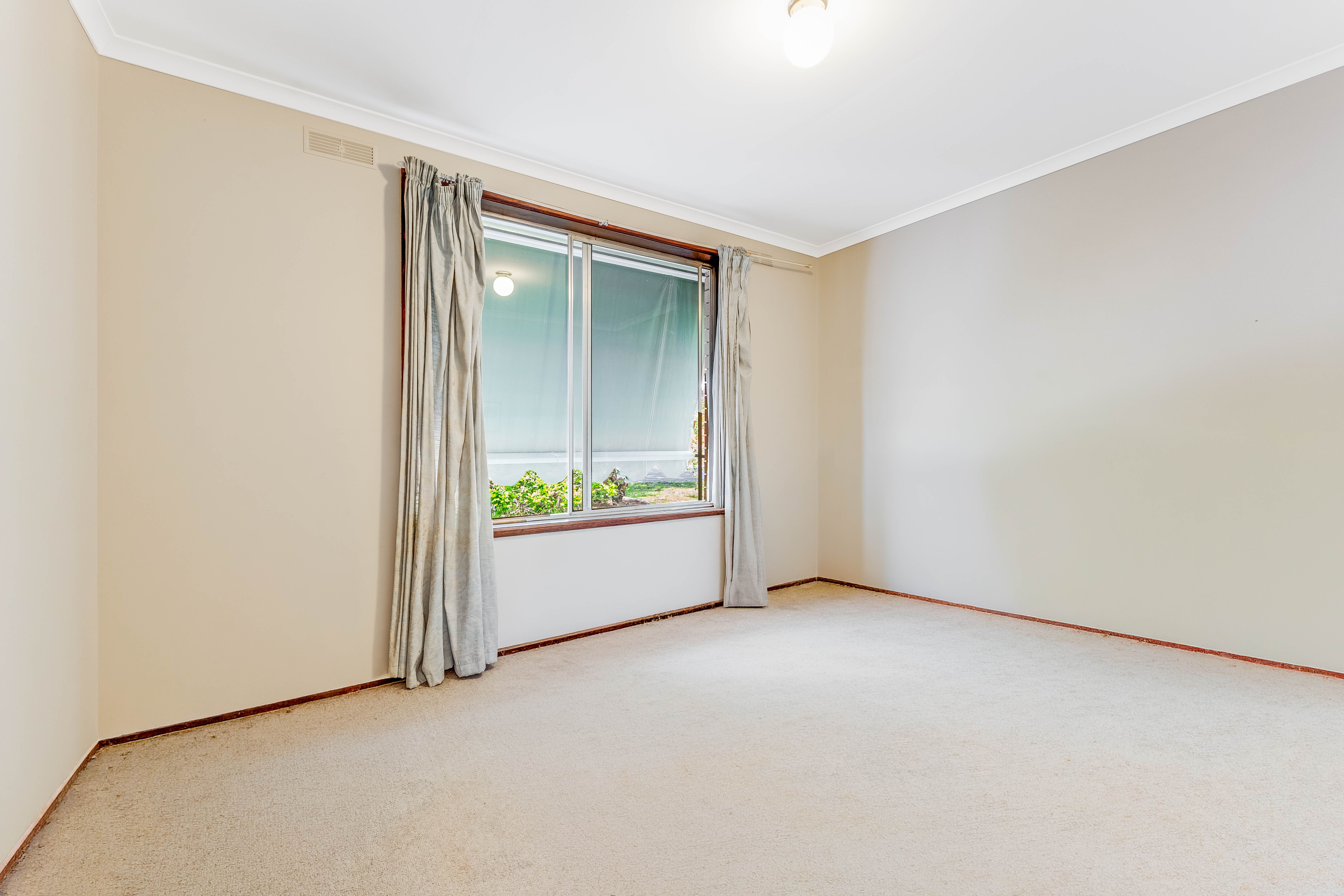 34 Morgan Crescent — photo 12 of 25