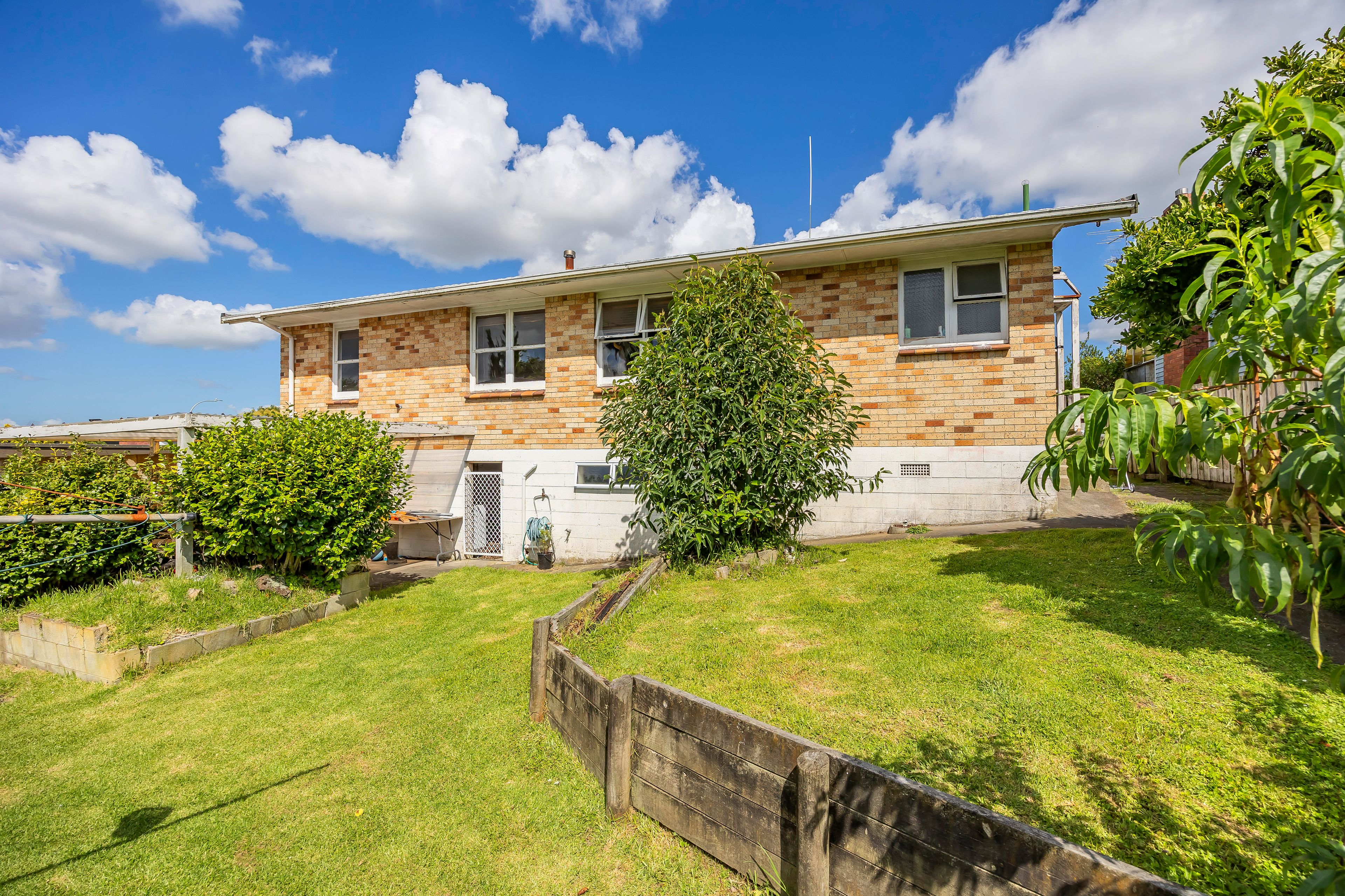 1/24 Lewis Road, Pakuranga Heights, Manukau City