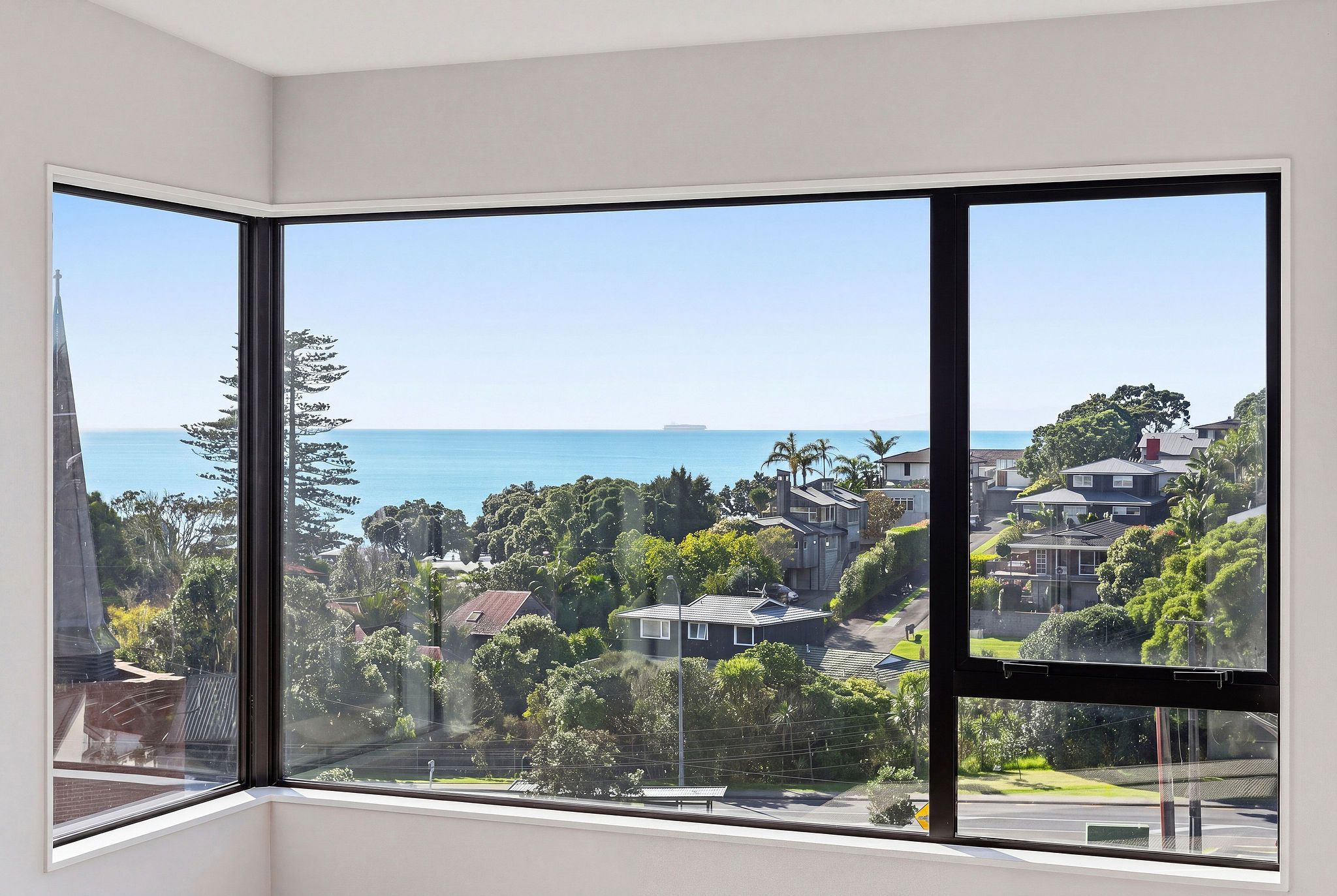 2/8 Park Rise, Campbells Bay, North Shore City