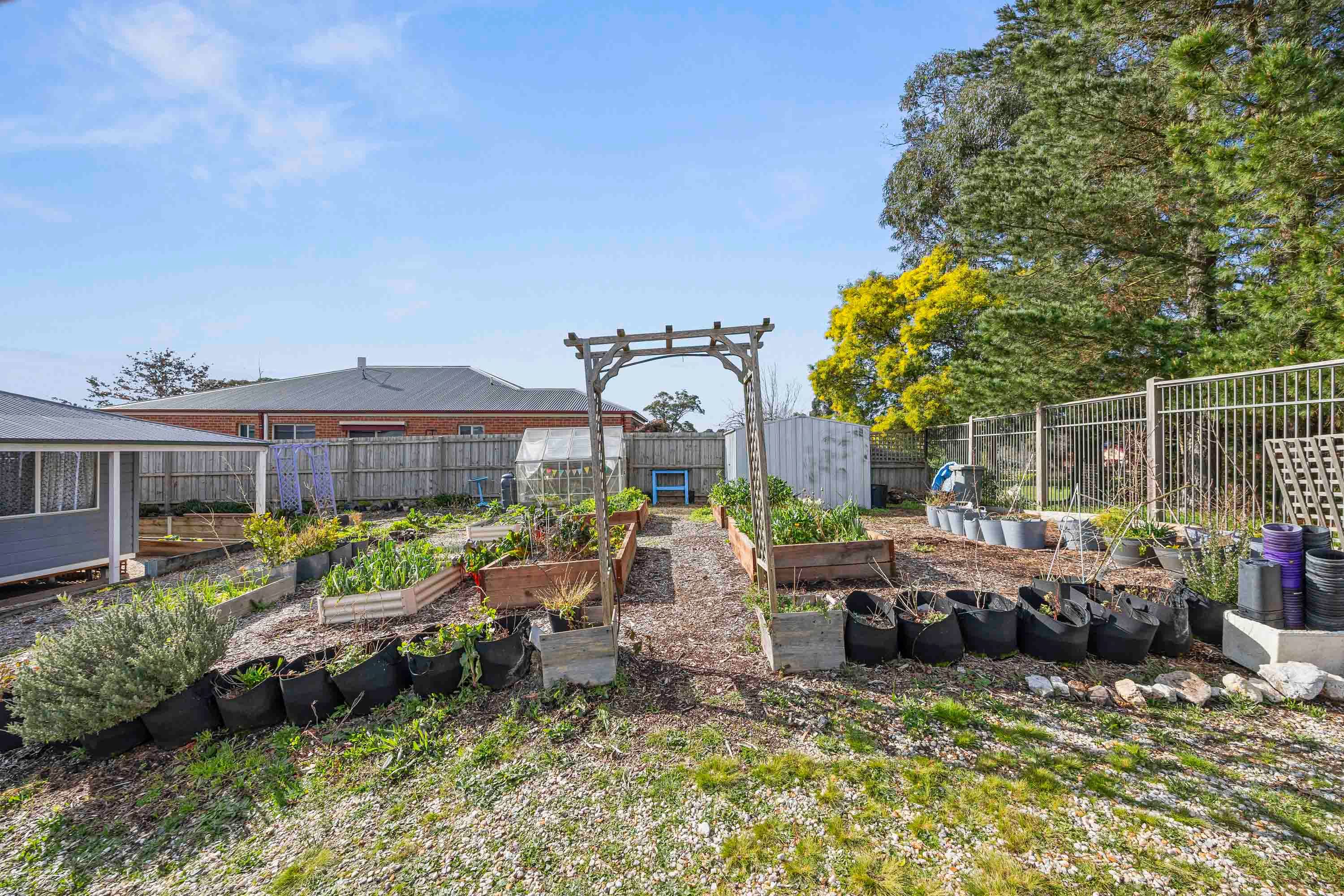 30 Pascoe Street — photo 21 of 27