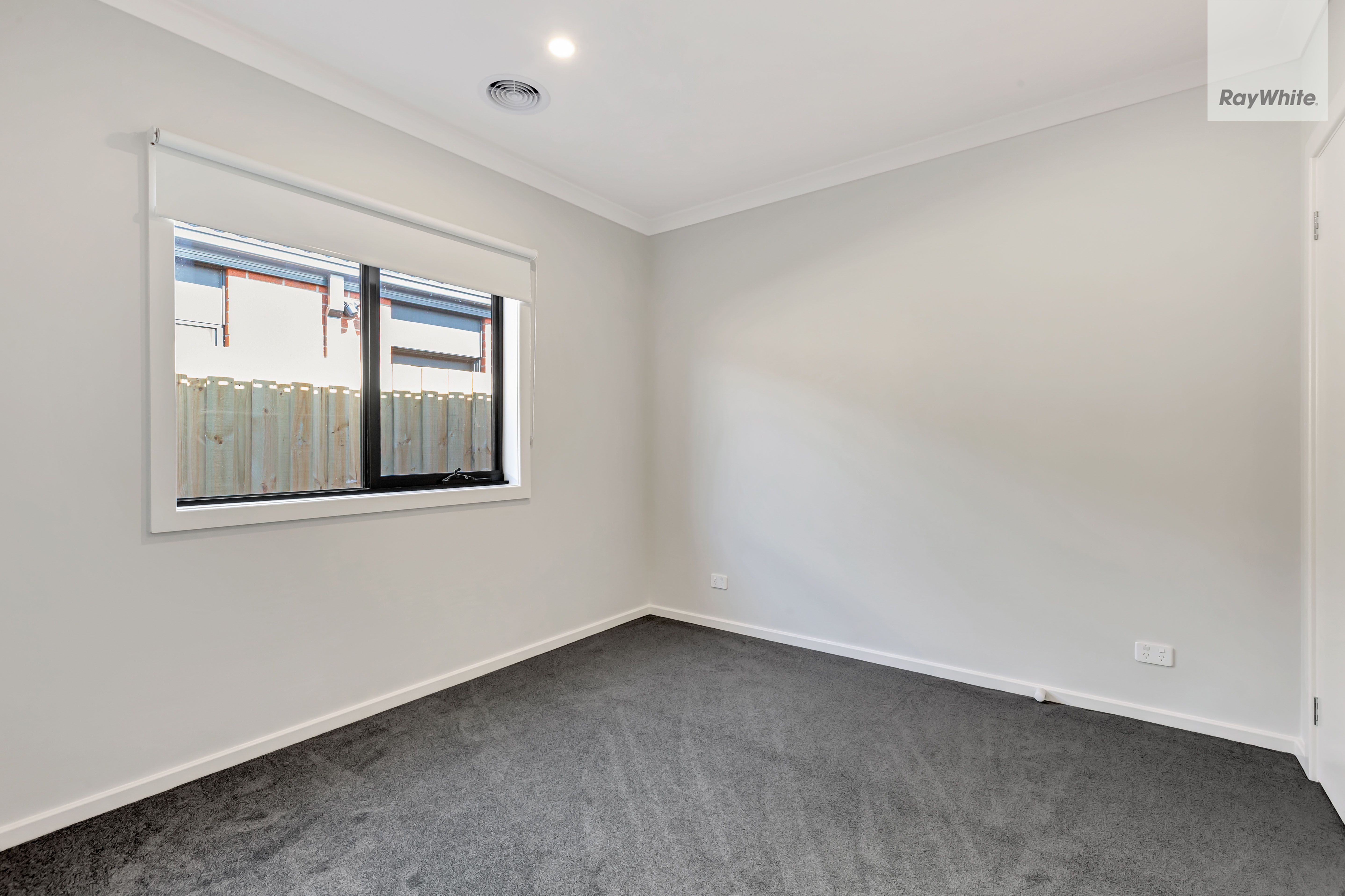 13 Hammer Street — photo 10 of 11
