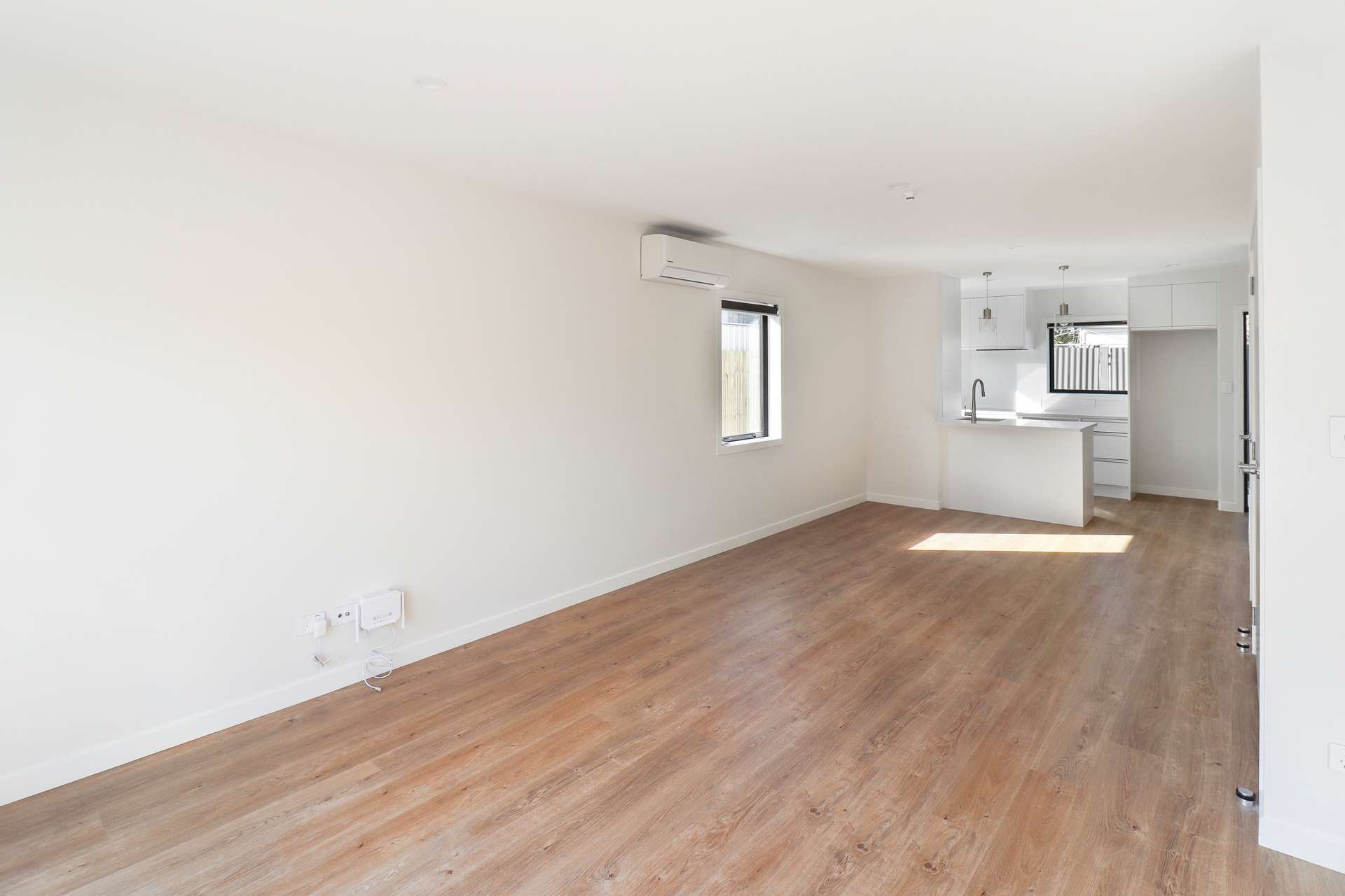 48a Ashton Avenue photo 3