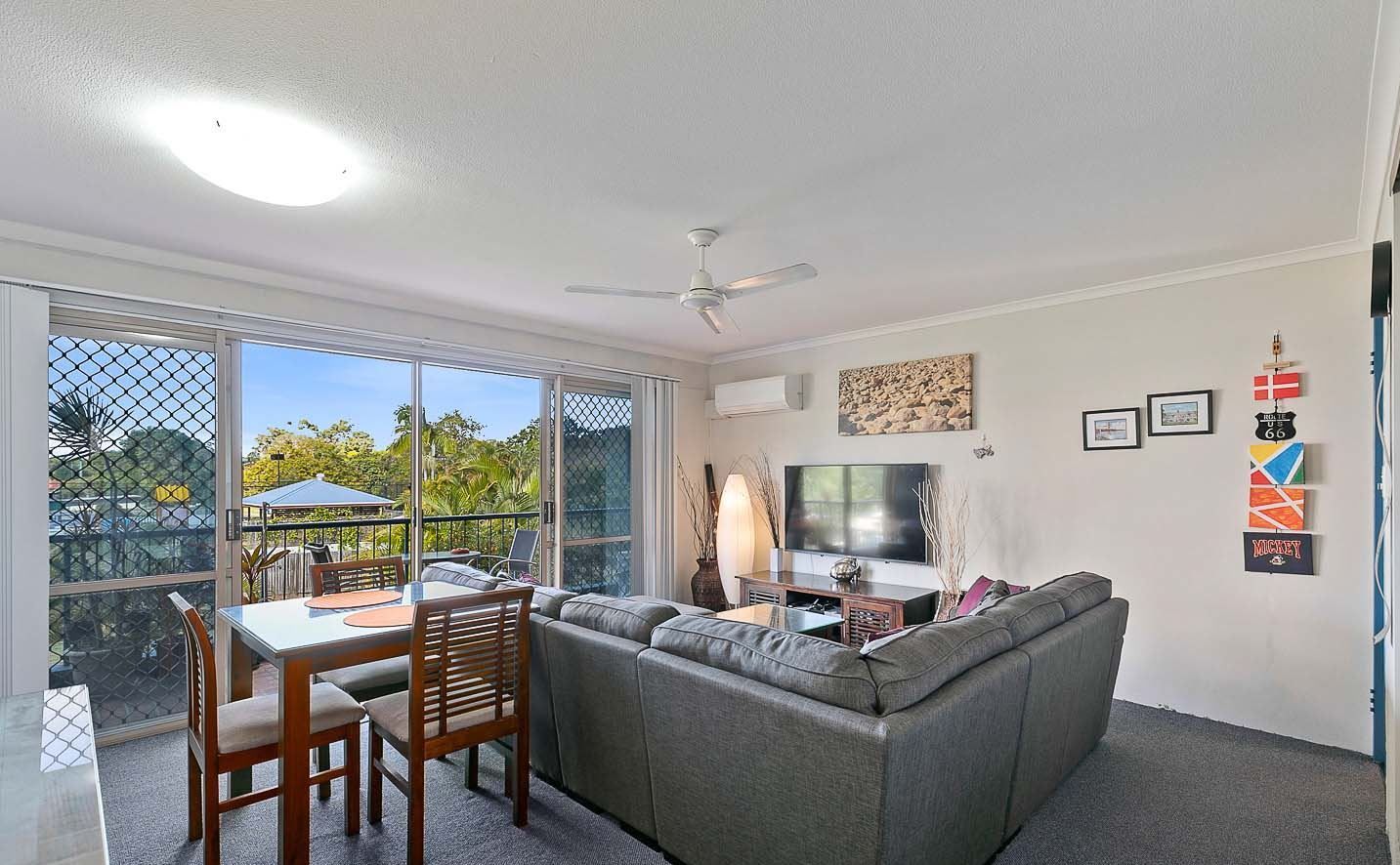 383 Esplanade, Torquay QLD 4655
