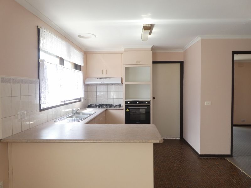 19 Rosella Avenue, Clarinda, VIC 3169